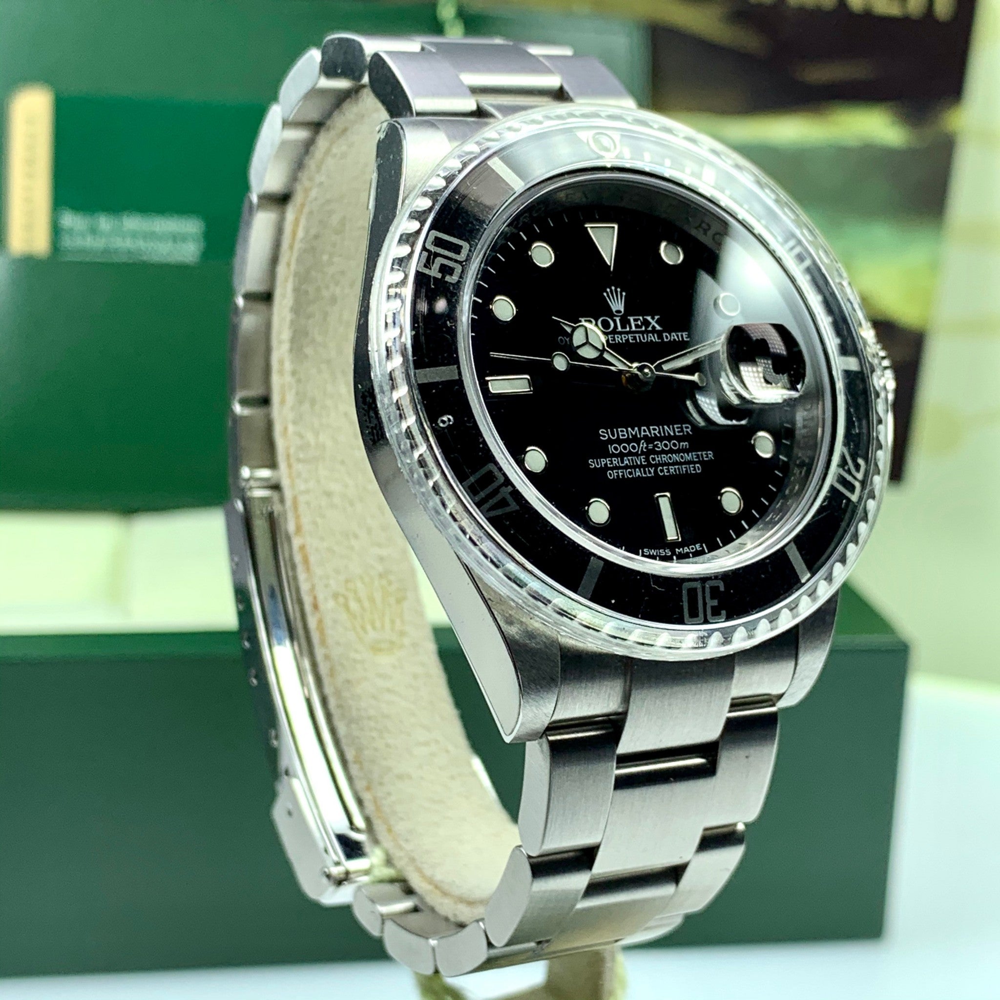 2011 NOS Rolex Submariner 16610 Last generation Box & Card