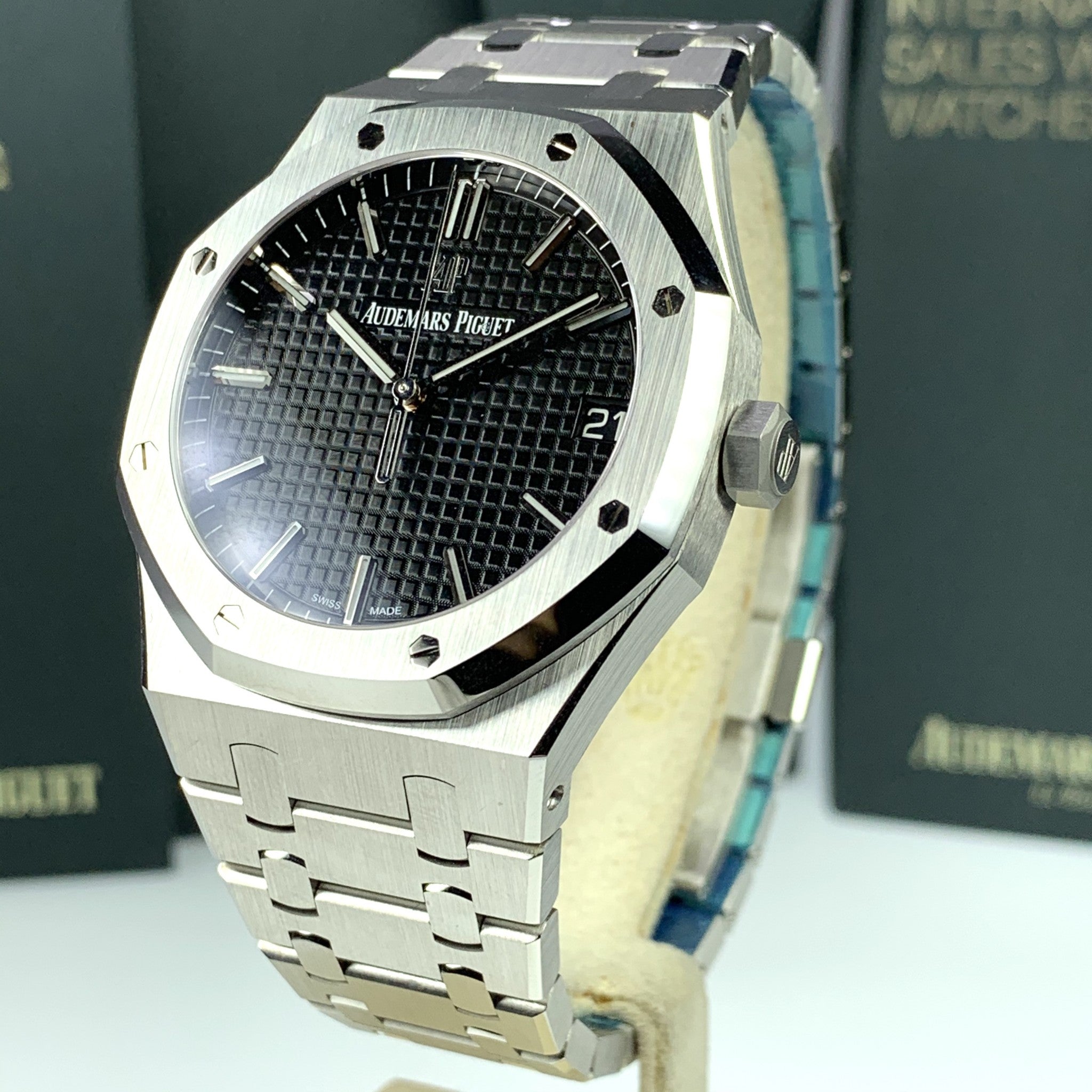 2019 Audemars Piguet Royal Oak 15500ST Brand New Unworn (No Box)