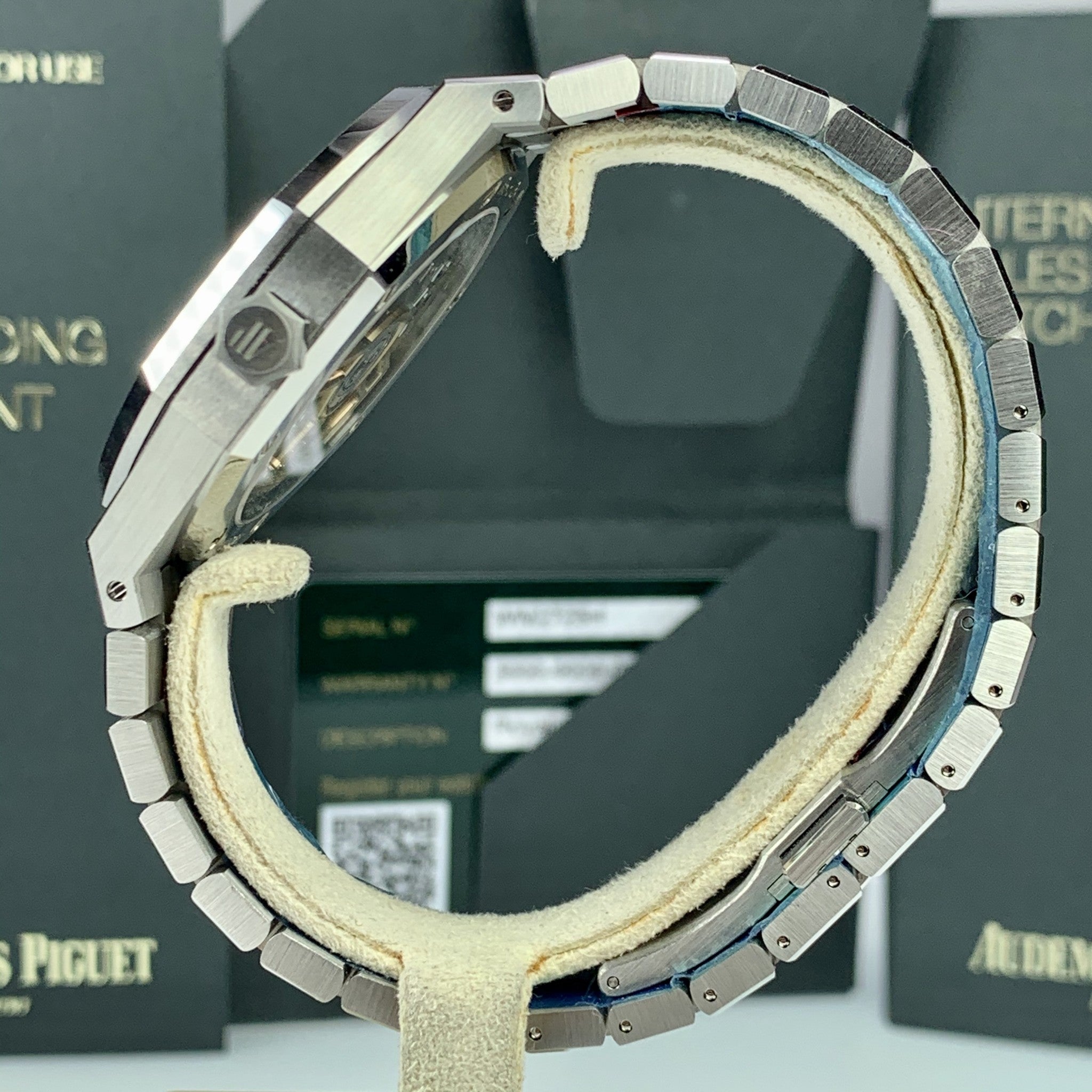 2019 Audemars Piguet Royal Oak 15500ST Brand New Unworn (No Box)