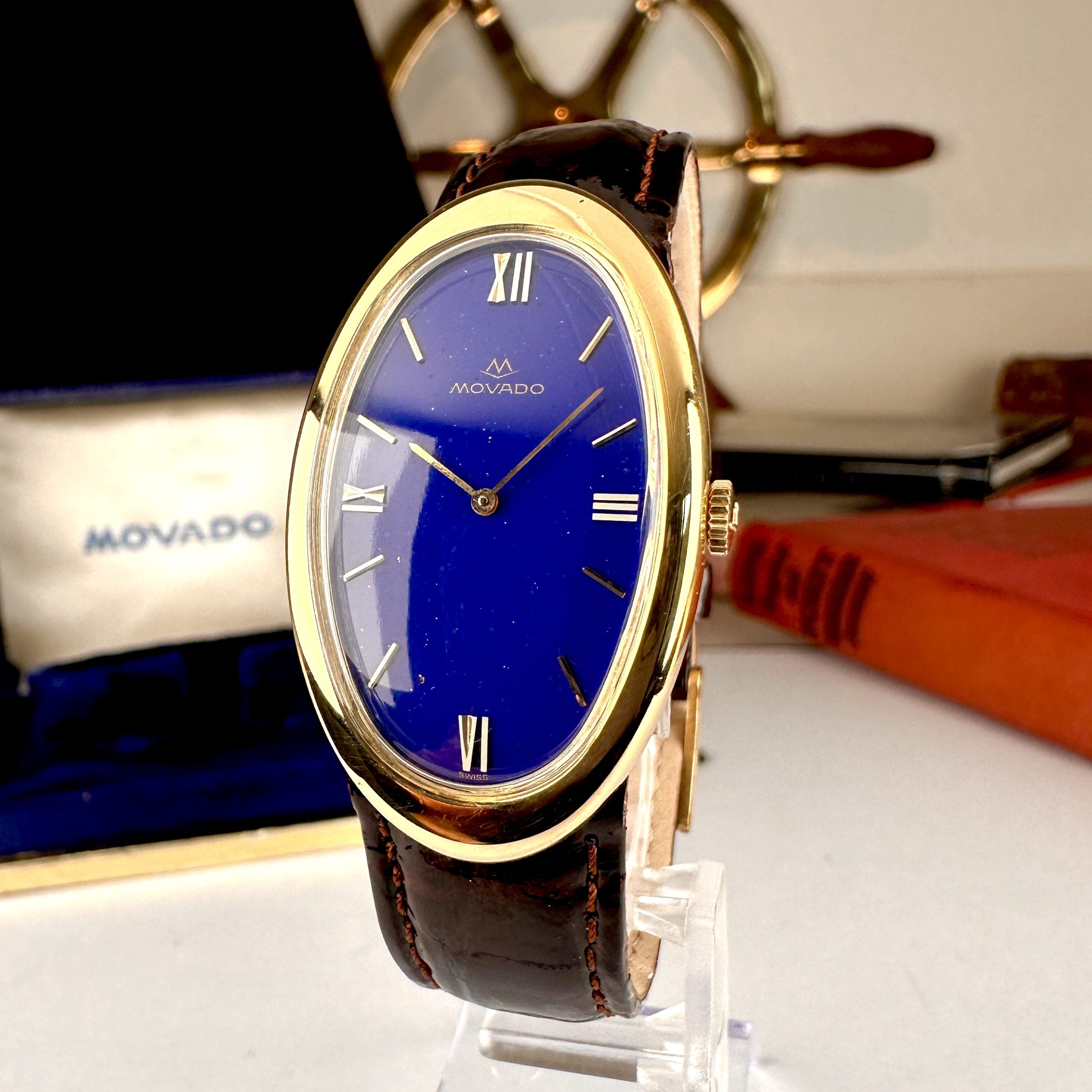 Movado Zenith Curved Allongèe Baignoire Oval 18k Solid Gold with Lapis Lazuli Dial