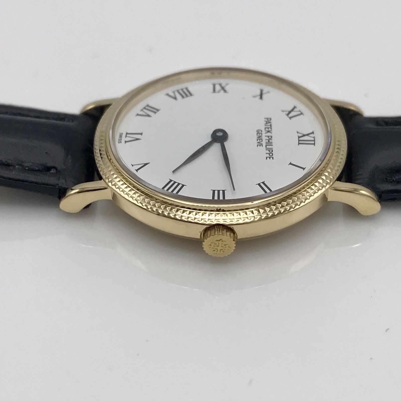 Patek Philippe 4819J Calatrava Ladies Quartz in Yellow Gold 25mm