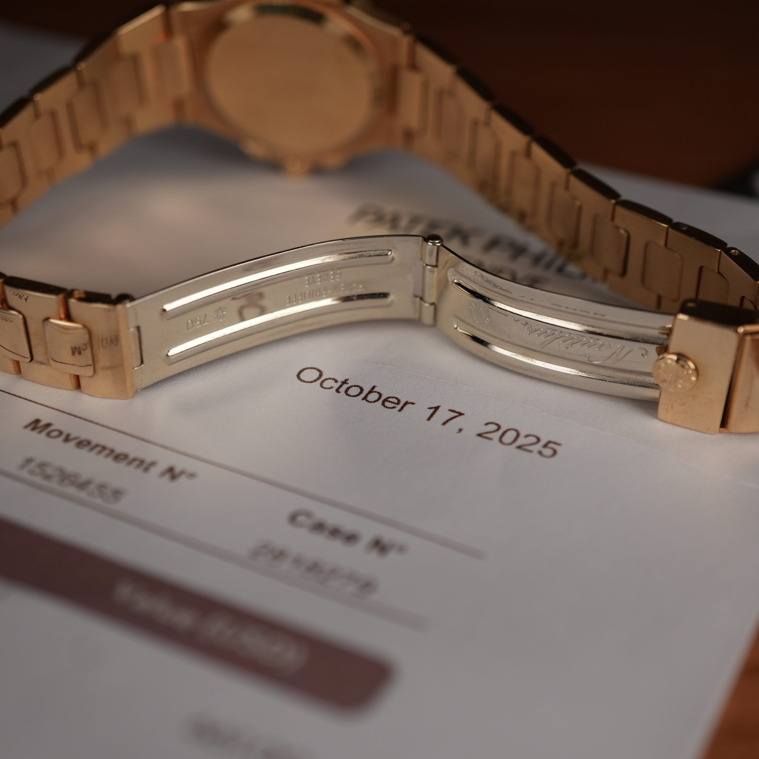 Patek Philippe Nautilus 4700 Ladies 18k Yellow Gold Champaign Dial