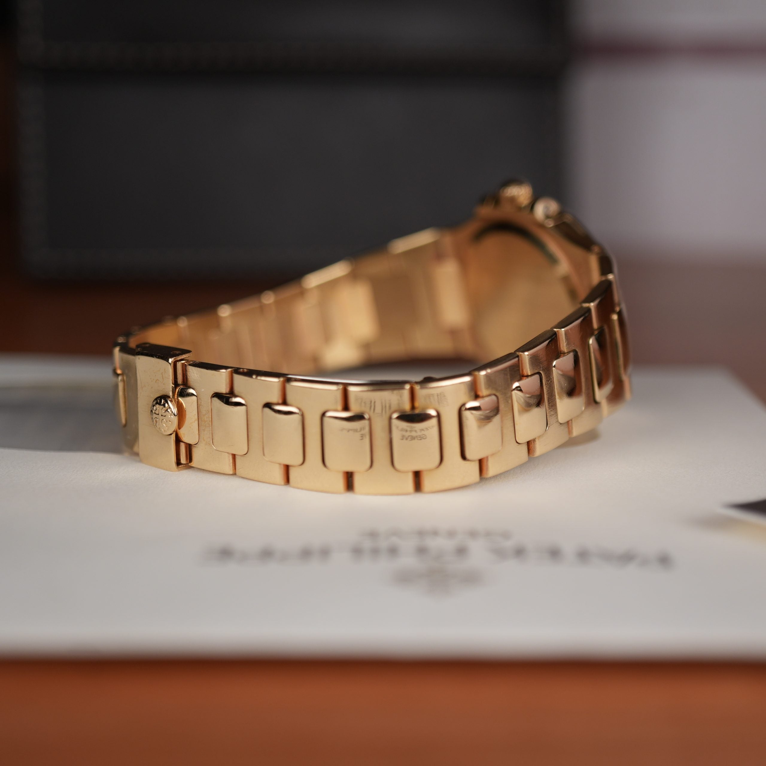 Patek Philippe Nautilus 4700 Ladies 18k Yellow Gold Champaign Dial