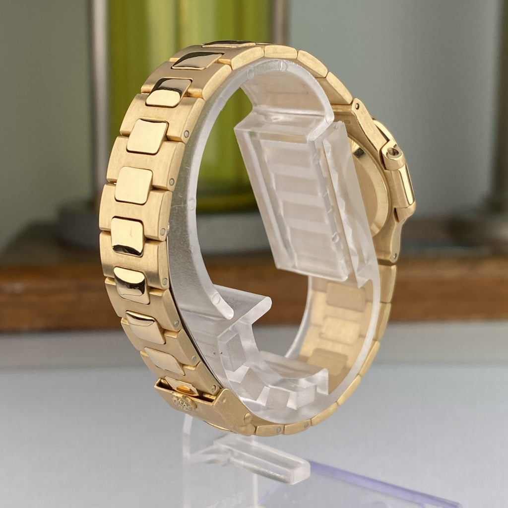 Patek Philippe Nautilus 4700/1 Ladies Solid 18k Gold mint condition