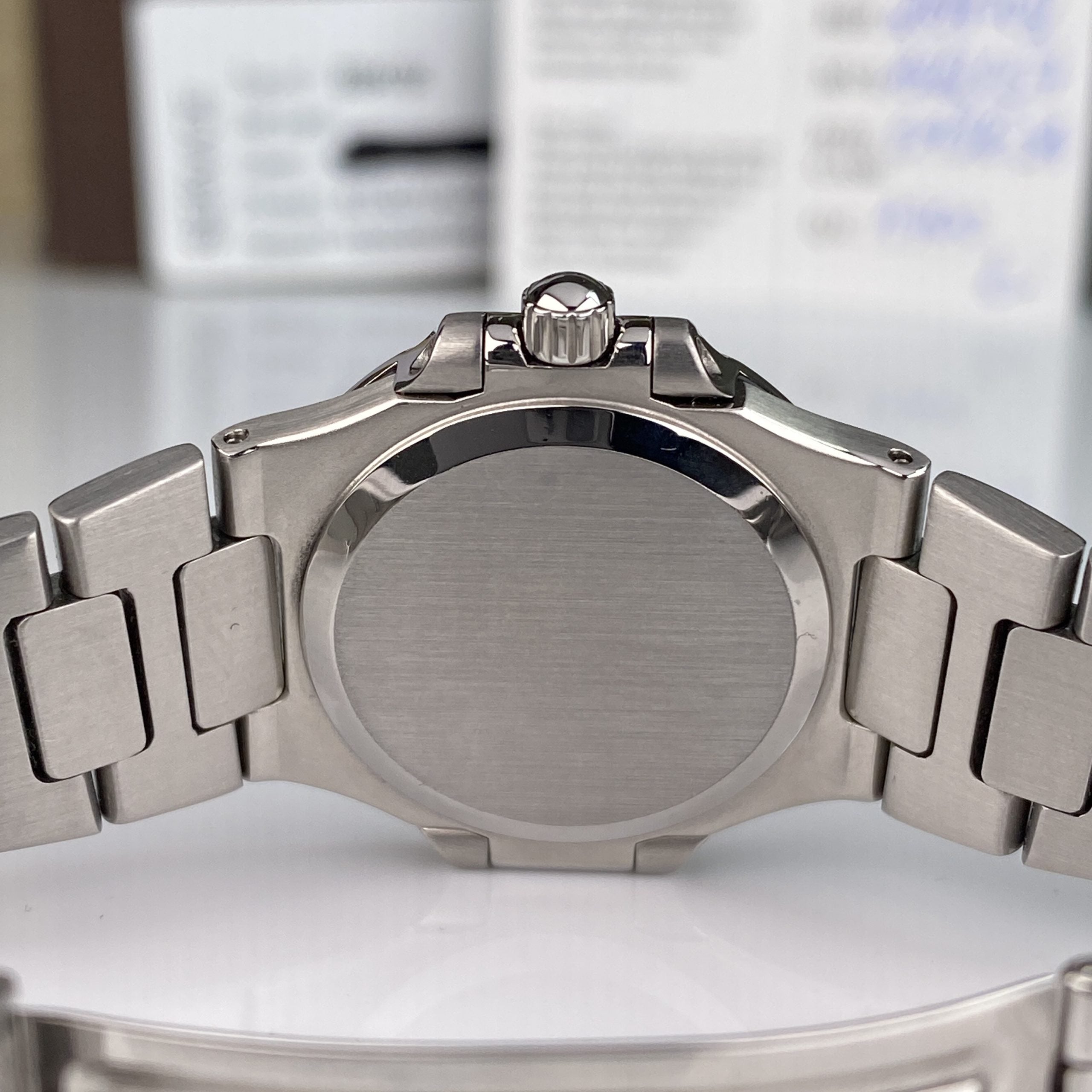 Patek Philippe Nautilus 4700/1 Stainless Steel Ladies w Box and papers Serviced by Patek 2022
