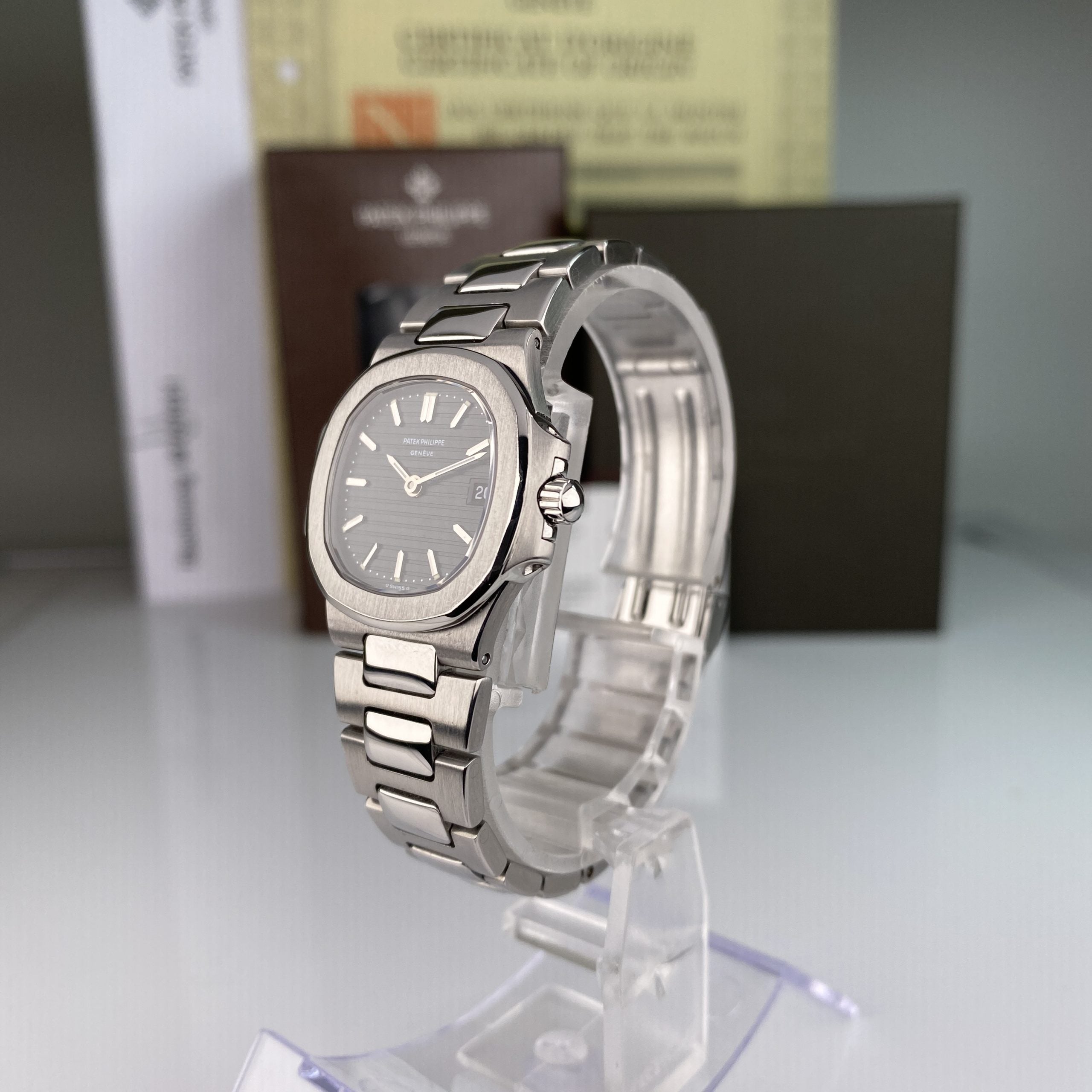 Patek Philippe Nautilus 4700/1 Stainless Steel Ladies w Box and papers Serviced by Patek 2022