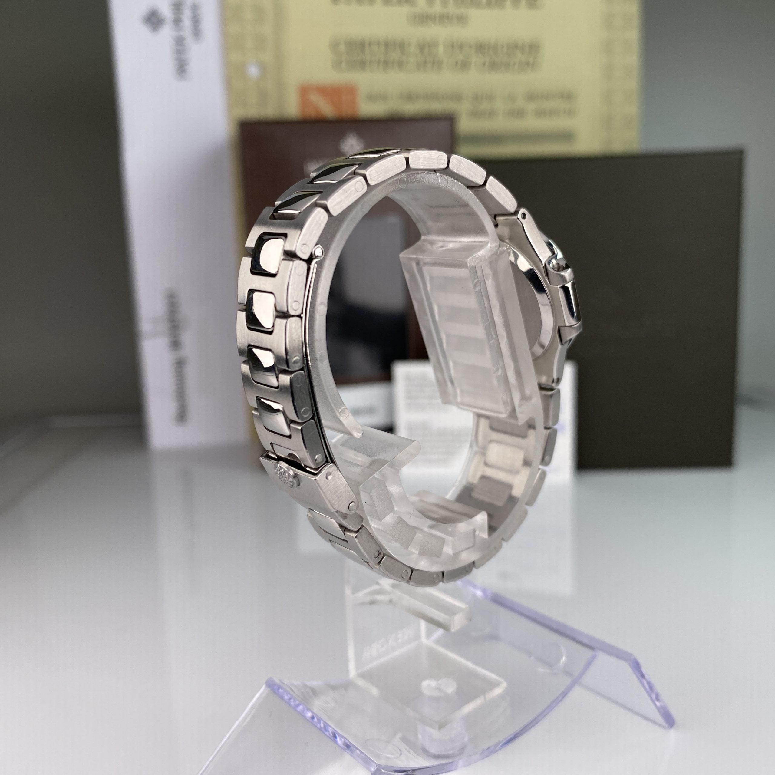 Patek Philippe Nautilus 4700/1 Stainless Steel Ladies w Box and papers Serviced by Patek 2022