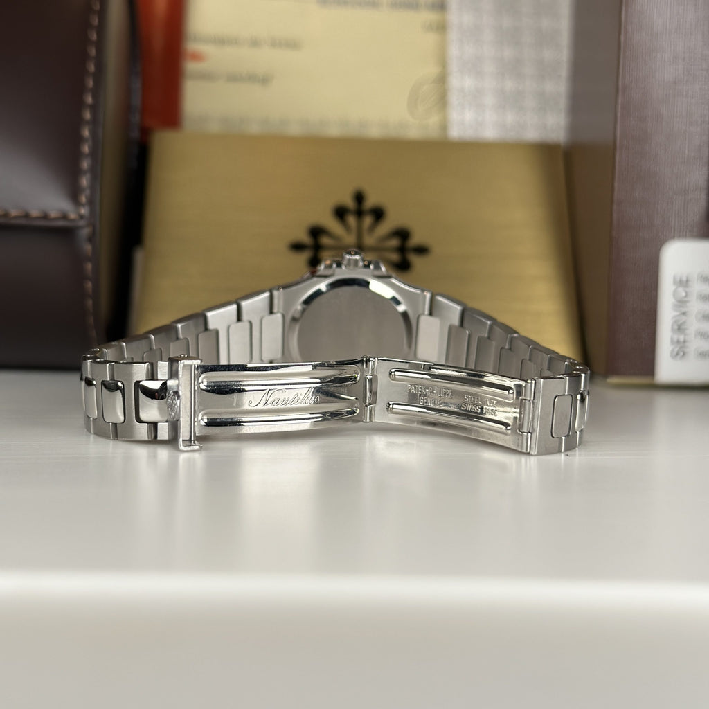 Patek Philippe Nautilus 4700/1 Stainless Steel Ladies with Box and papers Serviced by Patek in 2022