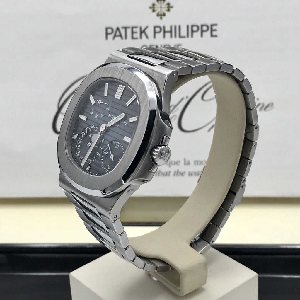 Patek Philippe Nautilus 5712 / A1-001 blue Box and Papers 2009 Mint condition