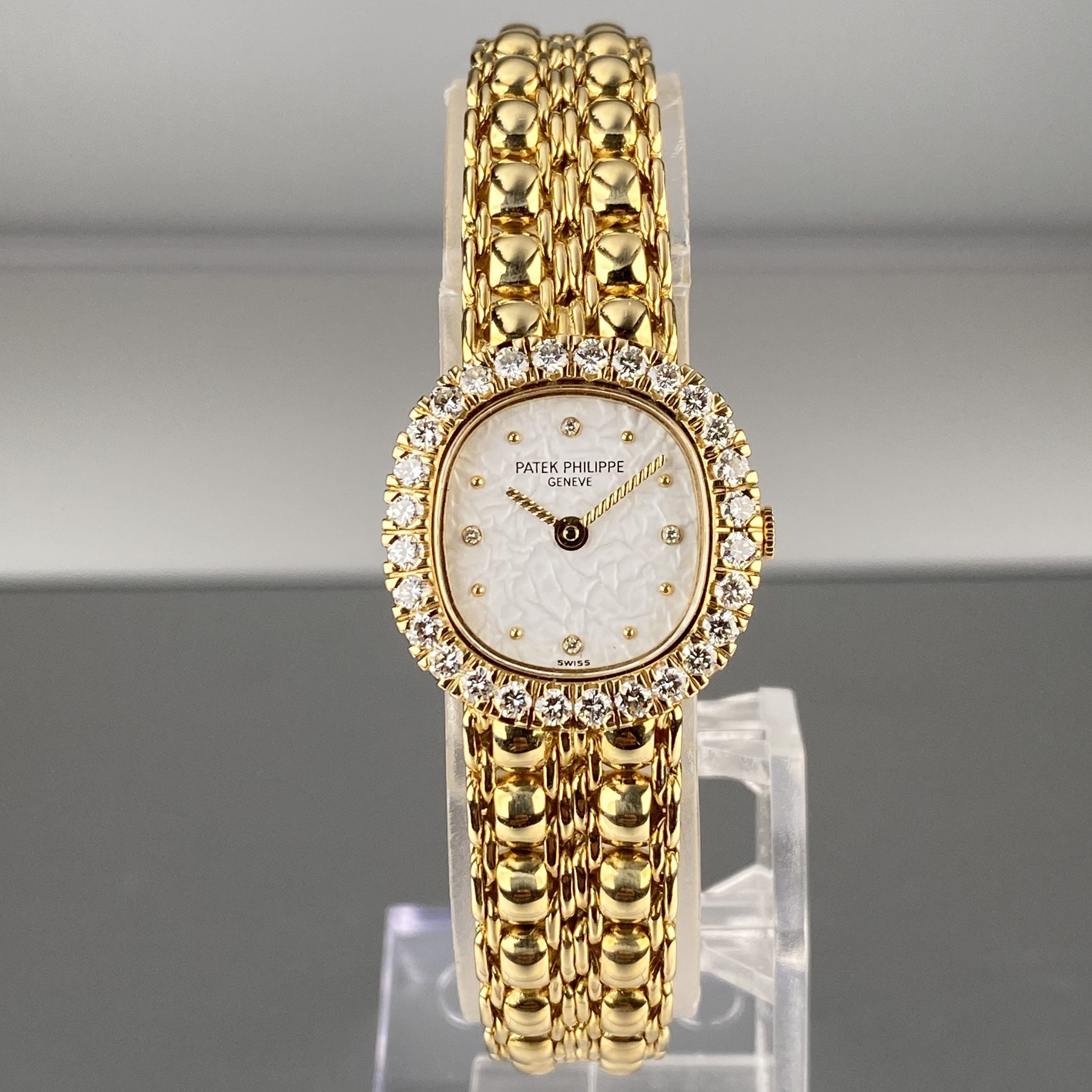 Patek Philippe Ref 4772 Ellipse Ladies Cocktail Watch 18k Gold with Factory Diamond