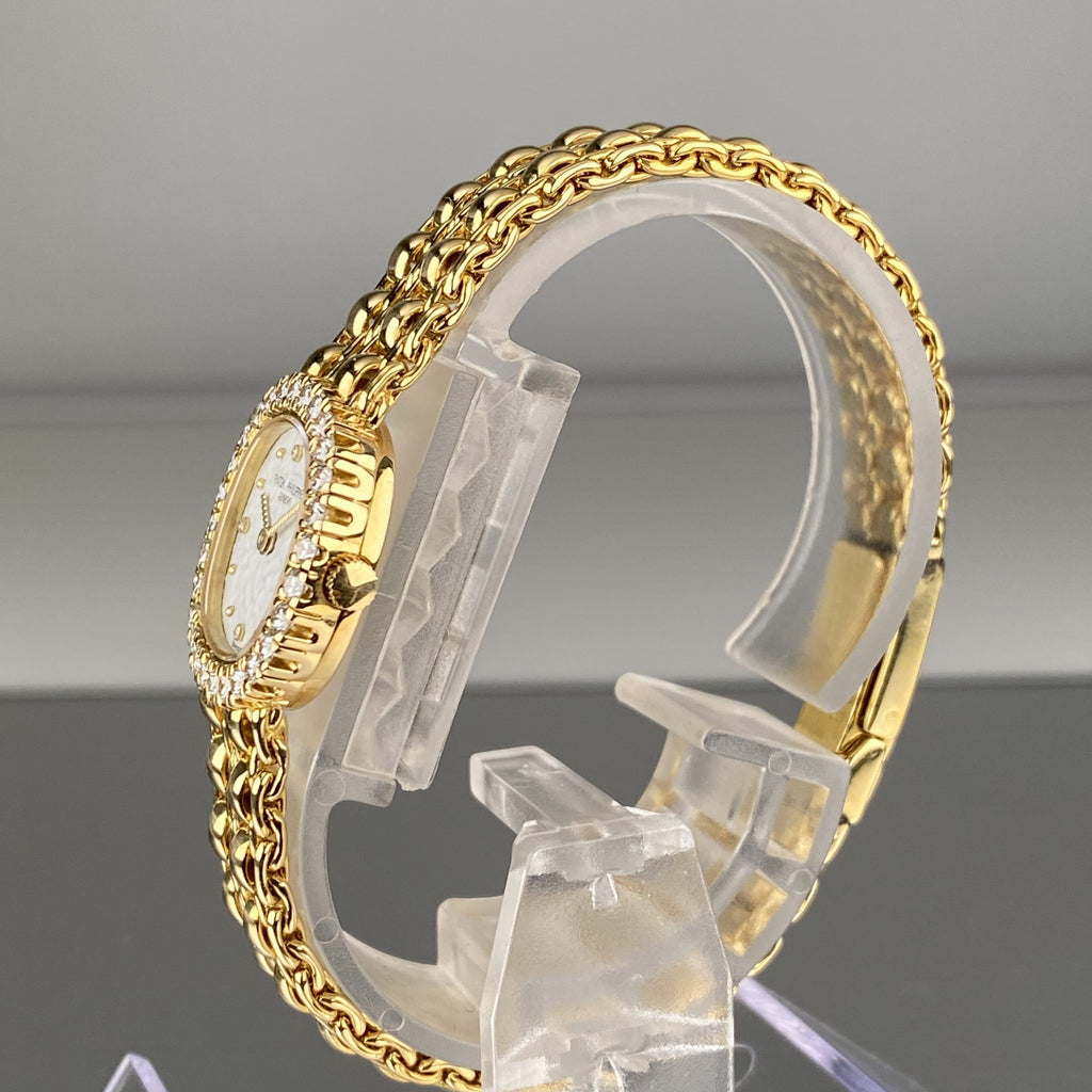 Patek Philippe Ref 4772 Ellipse Ladies Cocktail Watch 18k Gold with Factory Diamond