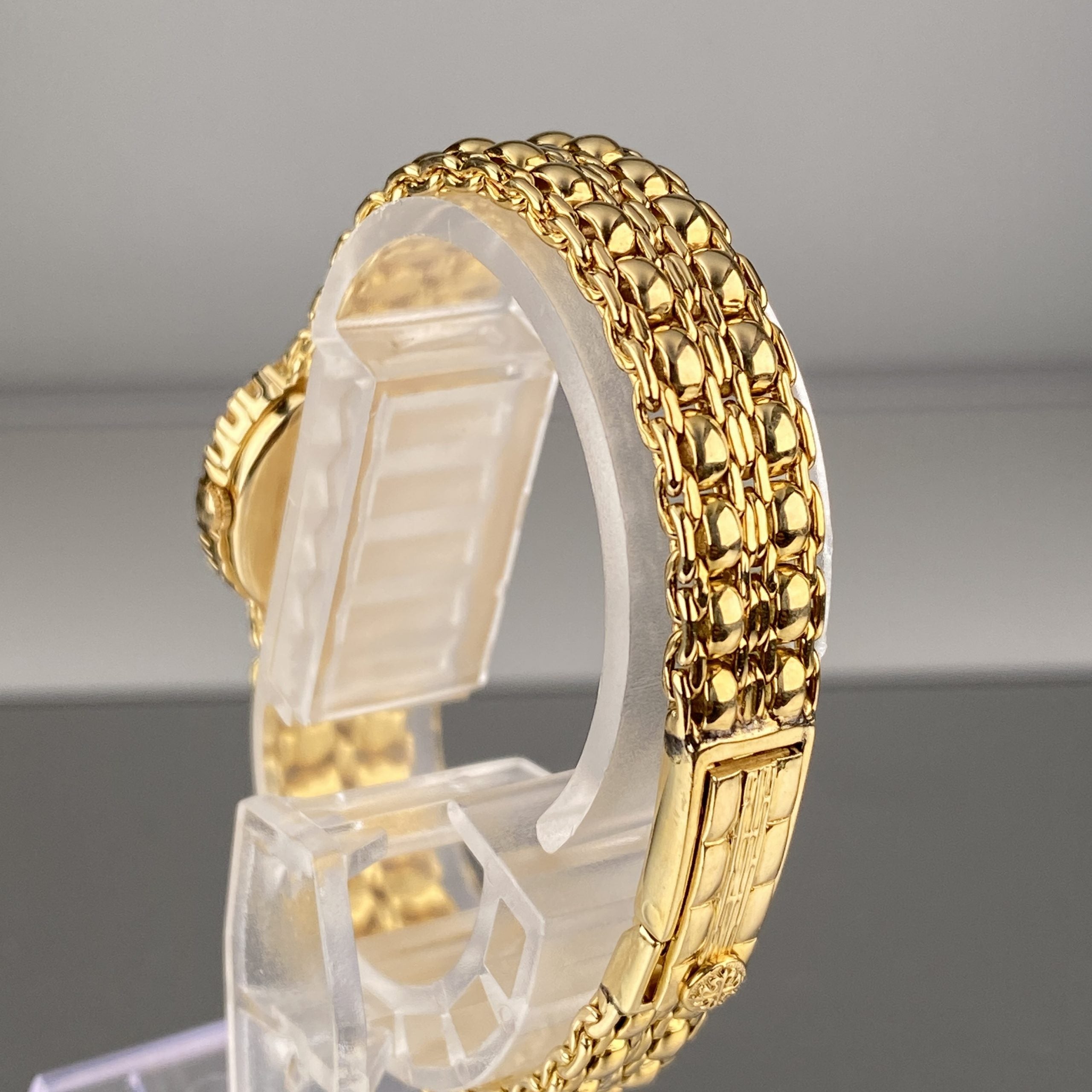 Patek Philippe Ref 4772 Ellipse Ladies Cocktail Watch 18k Gold with Factory Diamond