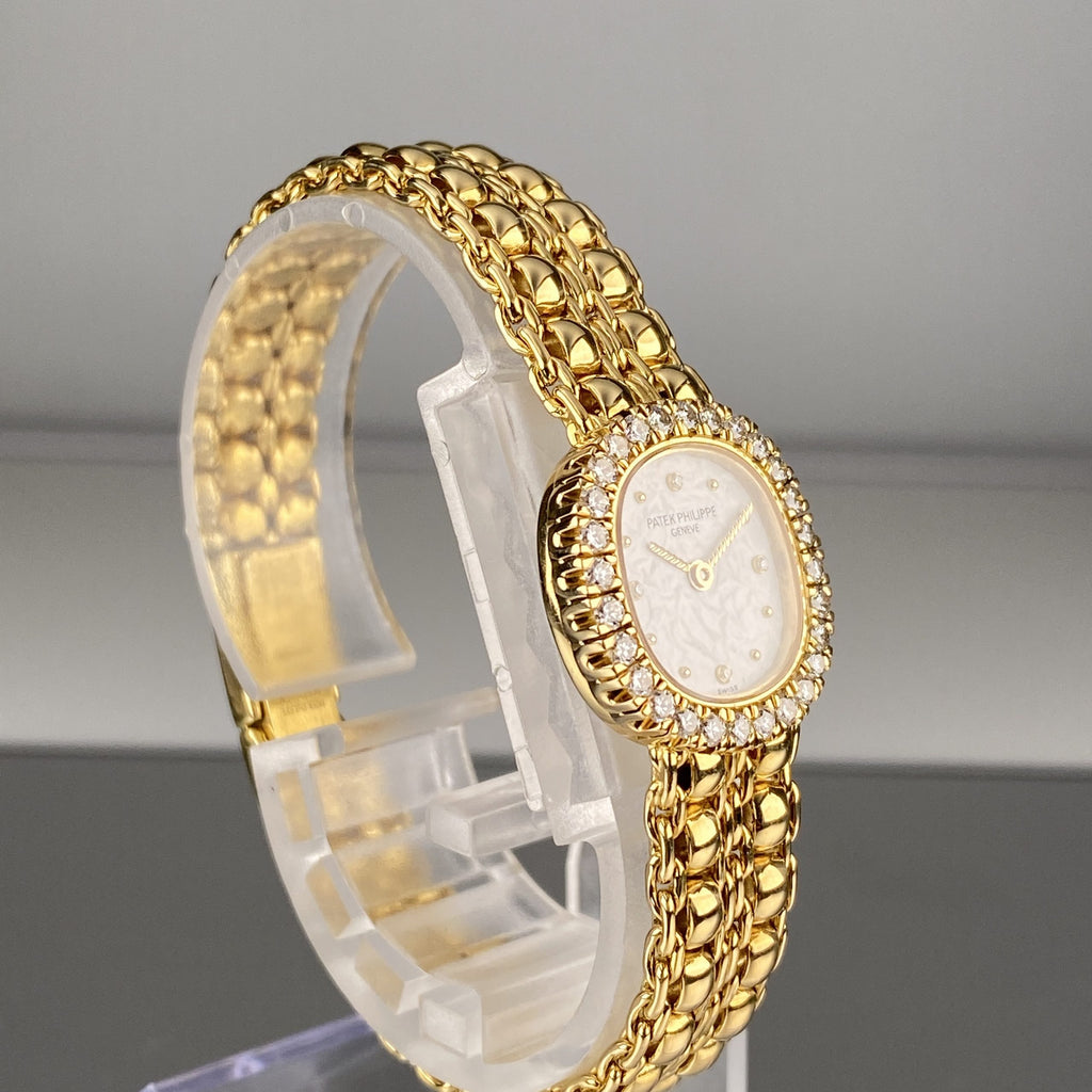 Patek Philippe Ref 4772 Ellipse Ladies Cocktail Watch 18k Gold with Factory Diamond
