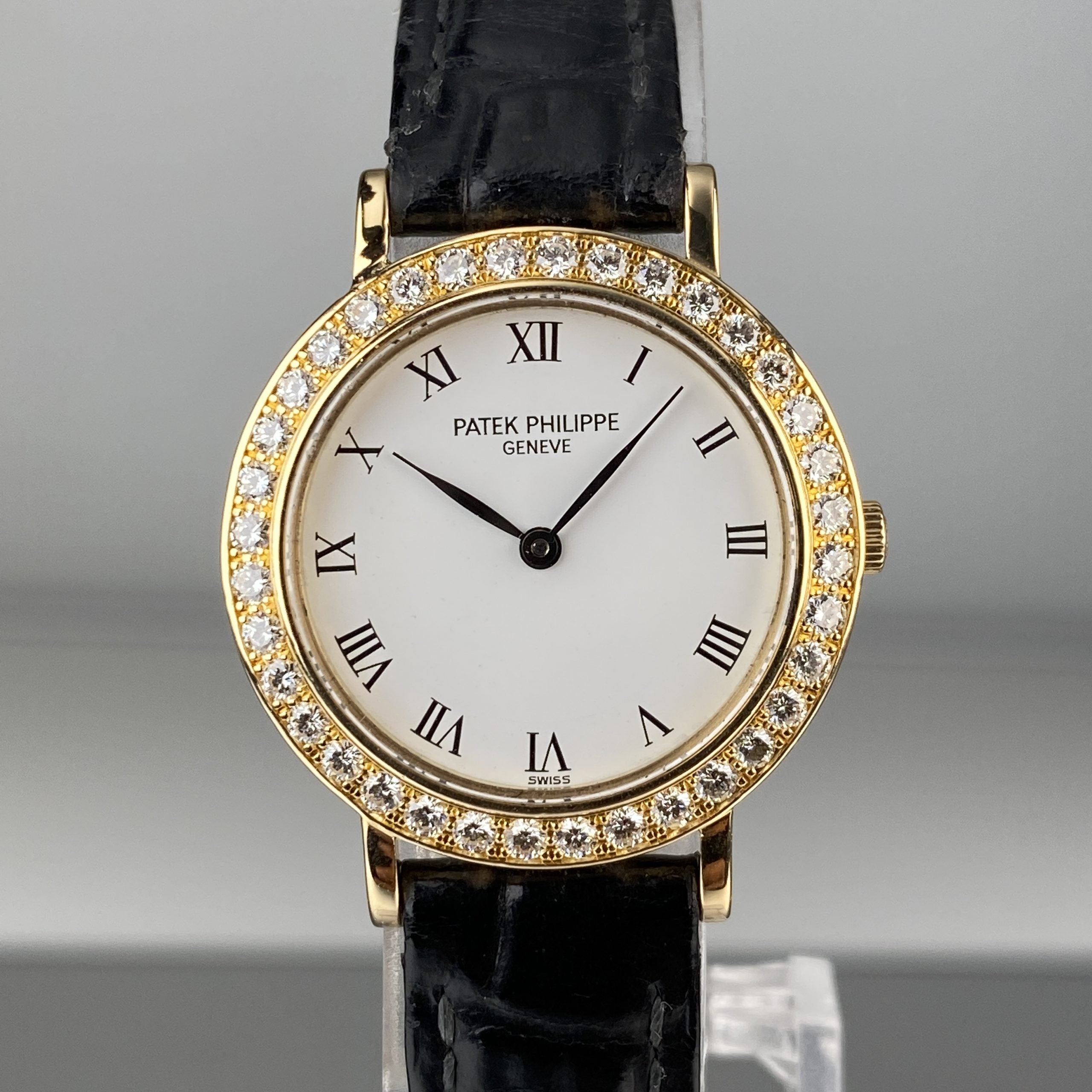 Patek Philippe Ref 4820 Calatrava Ladies Cocktail Watch 18k Gold with Factory Diamond