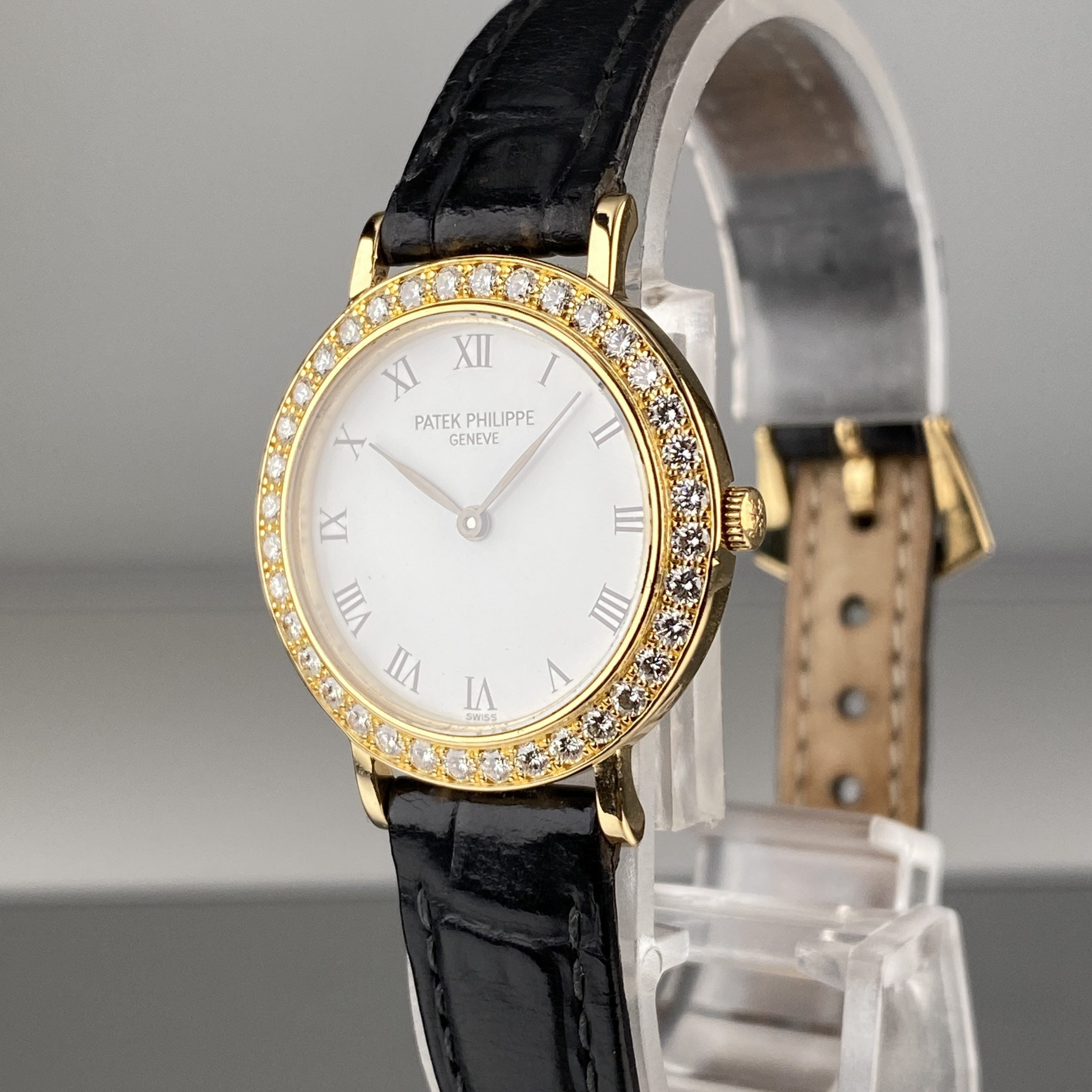 Patek Philippe Ref 4820 Calatrava Ladies Cocktail Watch 18k Gold with Factory Diamond