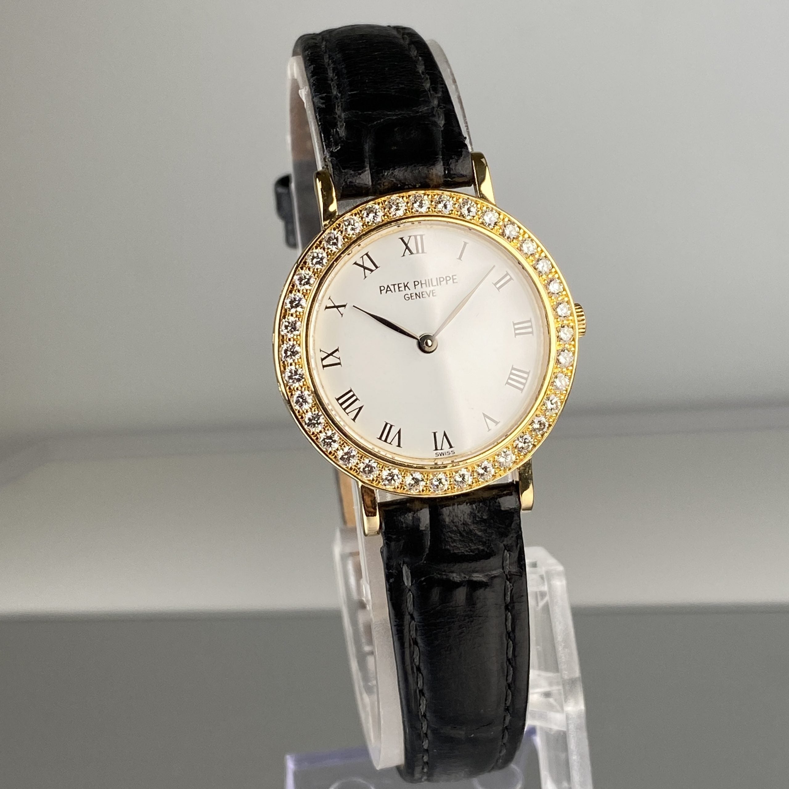 Patek Philippe Ref 4820 Calatrava Ladies Cocktail Watch 18k Gold with Factory Diamond
