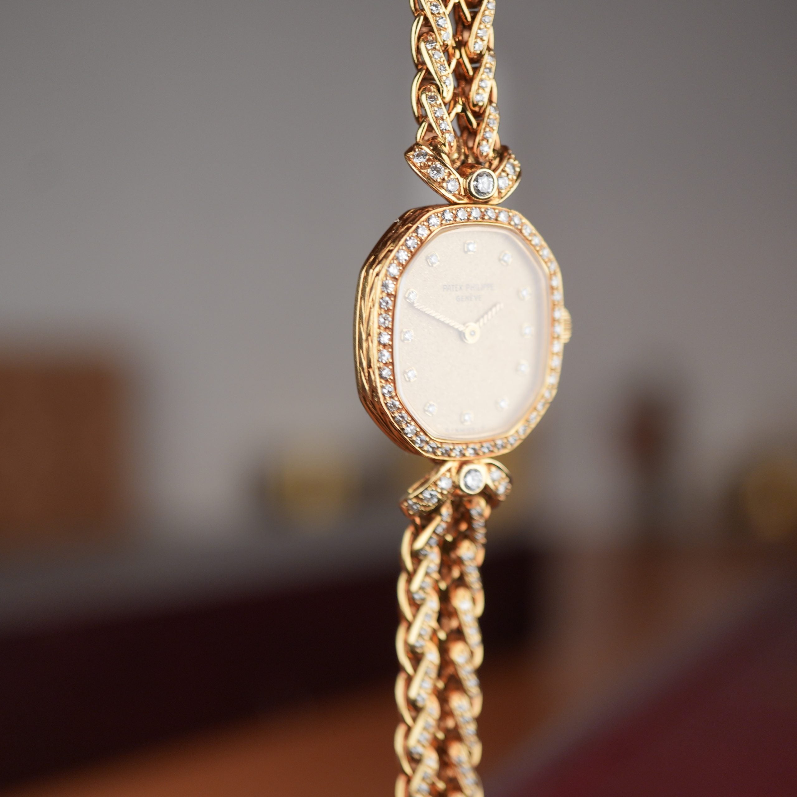Patek Philippe Ref. 4581/1  Ladies Boutique Exclusive Full Factory Diamond 18K Gold