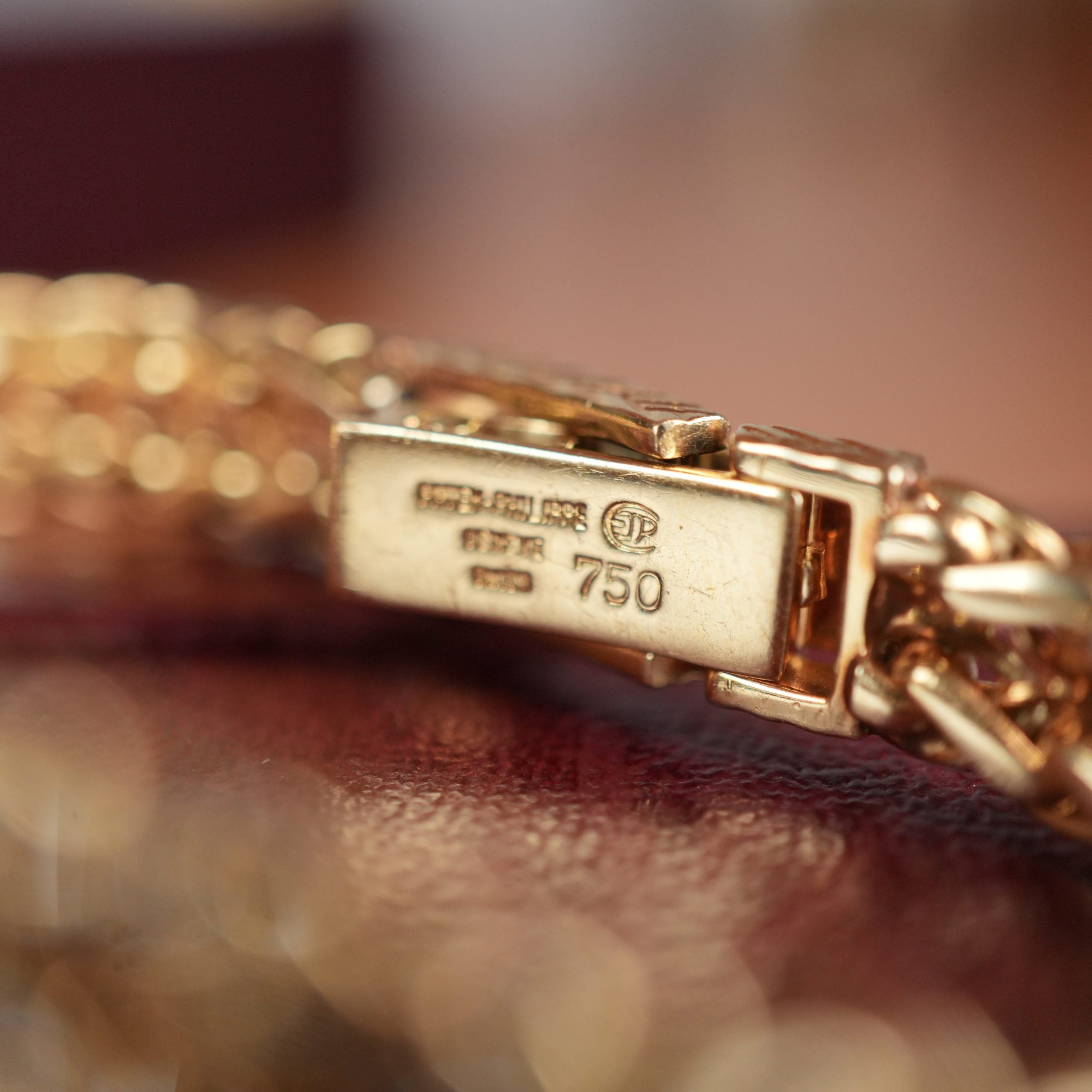 Patek Philippe Ref. 4581/1  Ladies Boutique Exclusive Full Factory Diamond 18K Gold