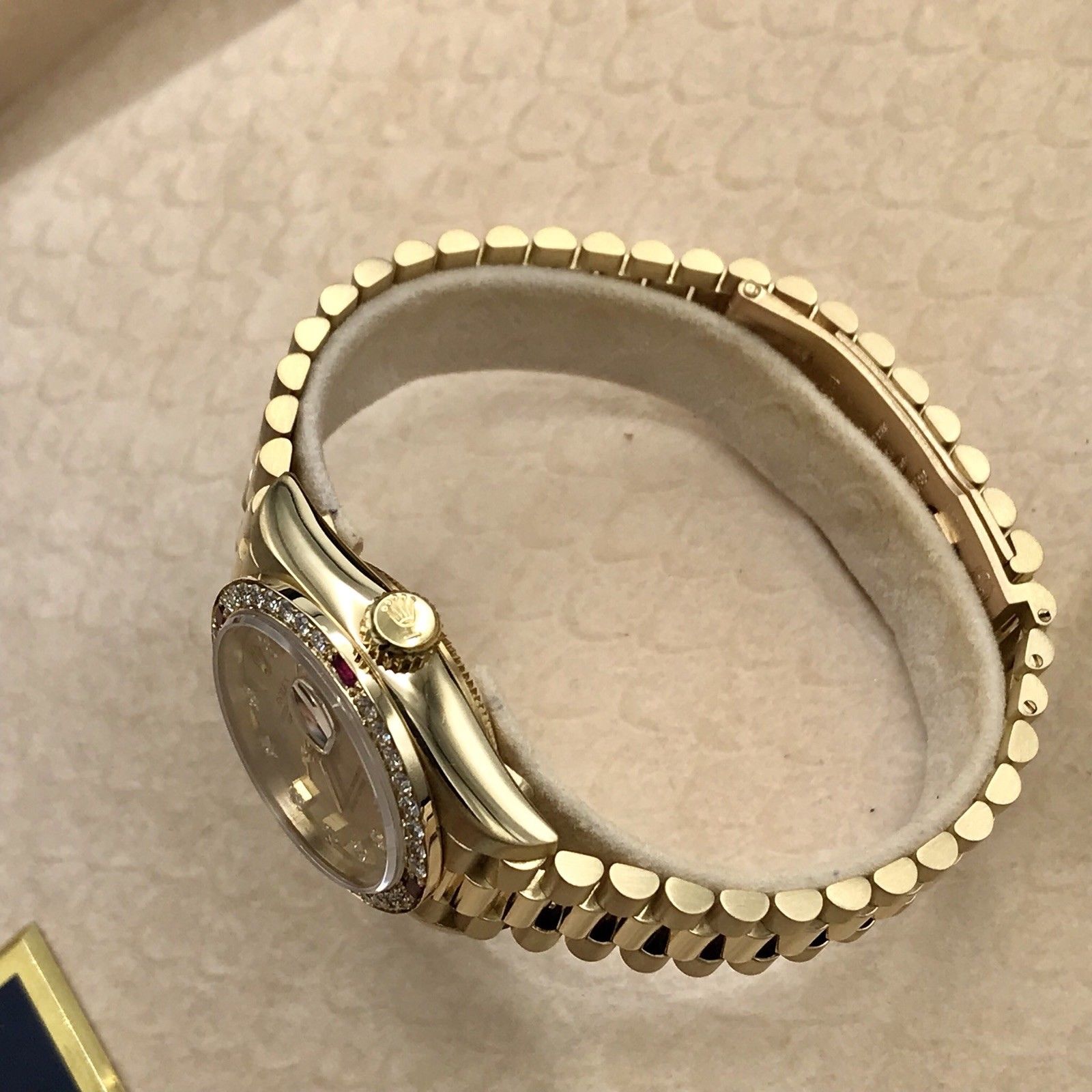 Rare Rolex 69068 President Lady 18k Gold Factory Diamond and Ruby Box Papers