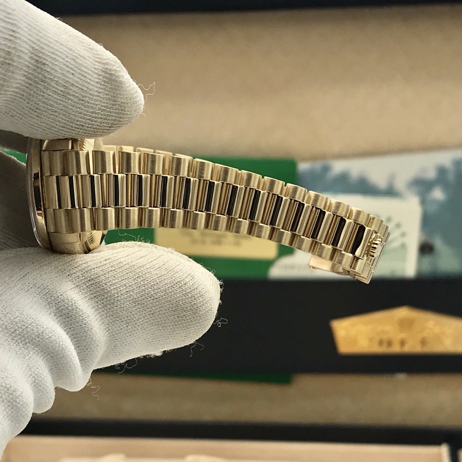 Rare Rolex 69068 President Lady 18k Gold Factory Diamond and Ruby Box Papers