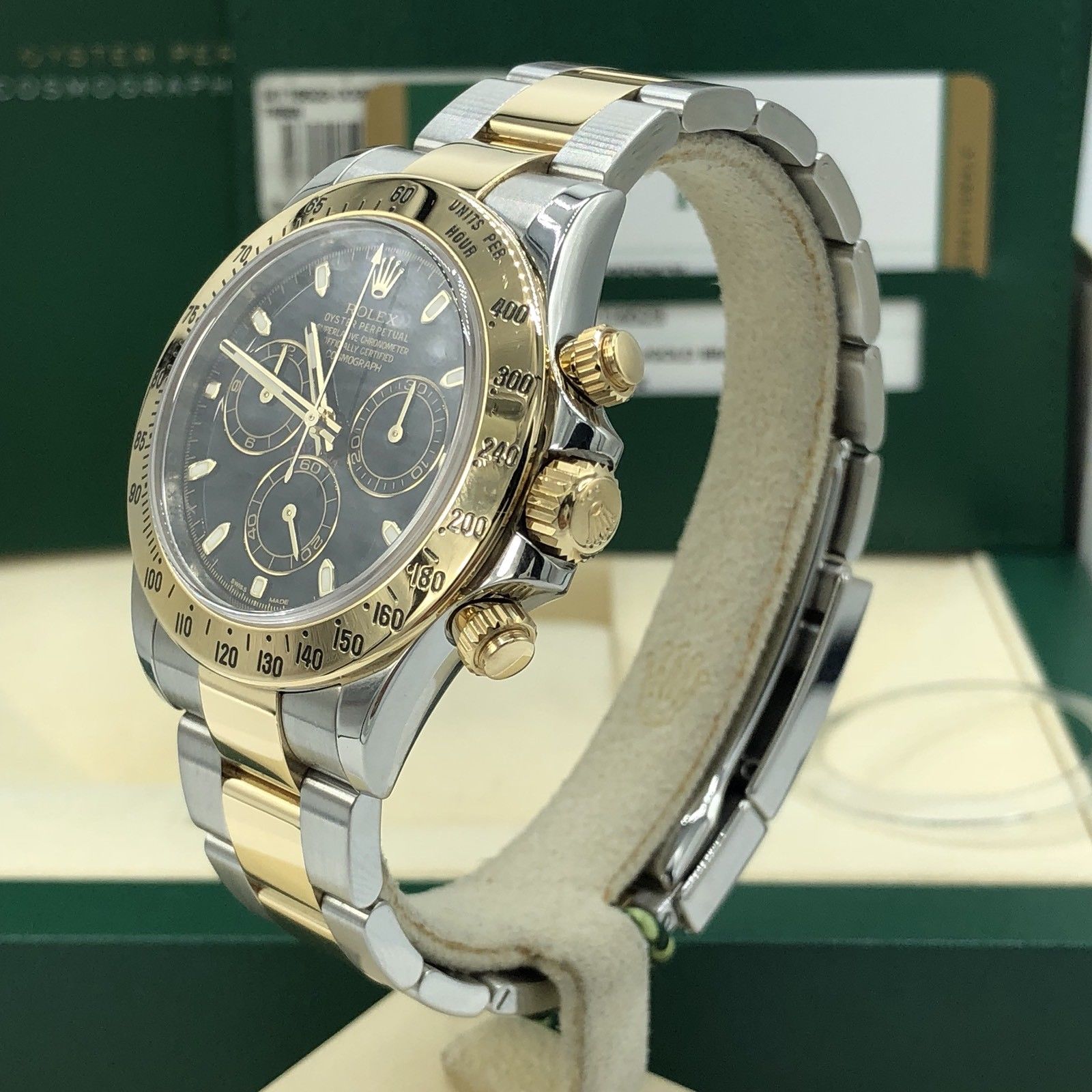 2015 Rolex 116523 Daytona 2 Tone Gold 18k Steel Black Dial box and card