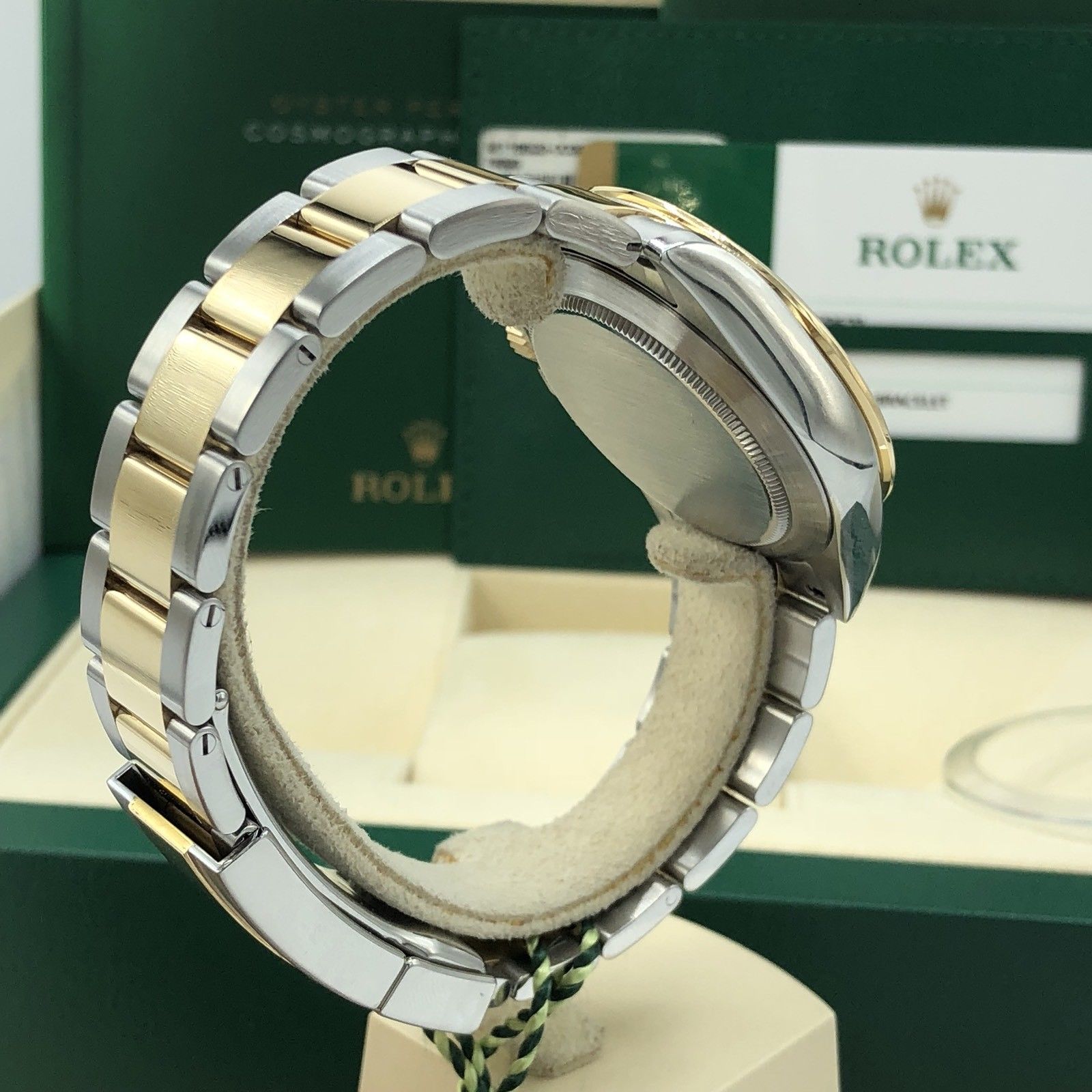 2015 Rolex 116523 Daytona 2 Tone Gold 18k Steel Black Dial box and card