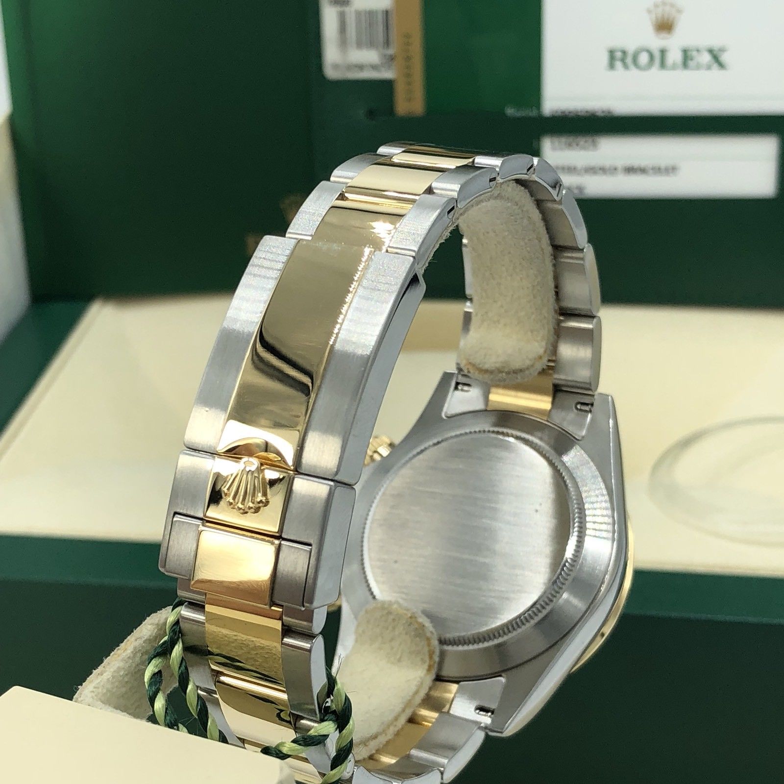 2015 Rolex 116523 Daytona 2 Tone Gold 18k Steel Black Dial box and card