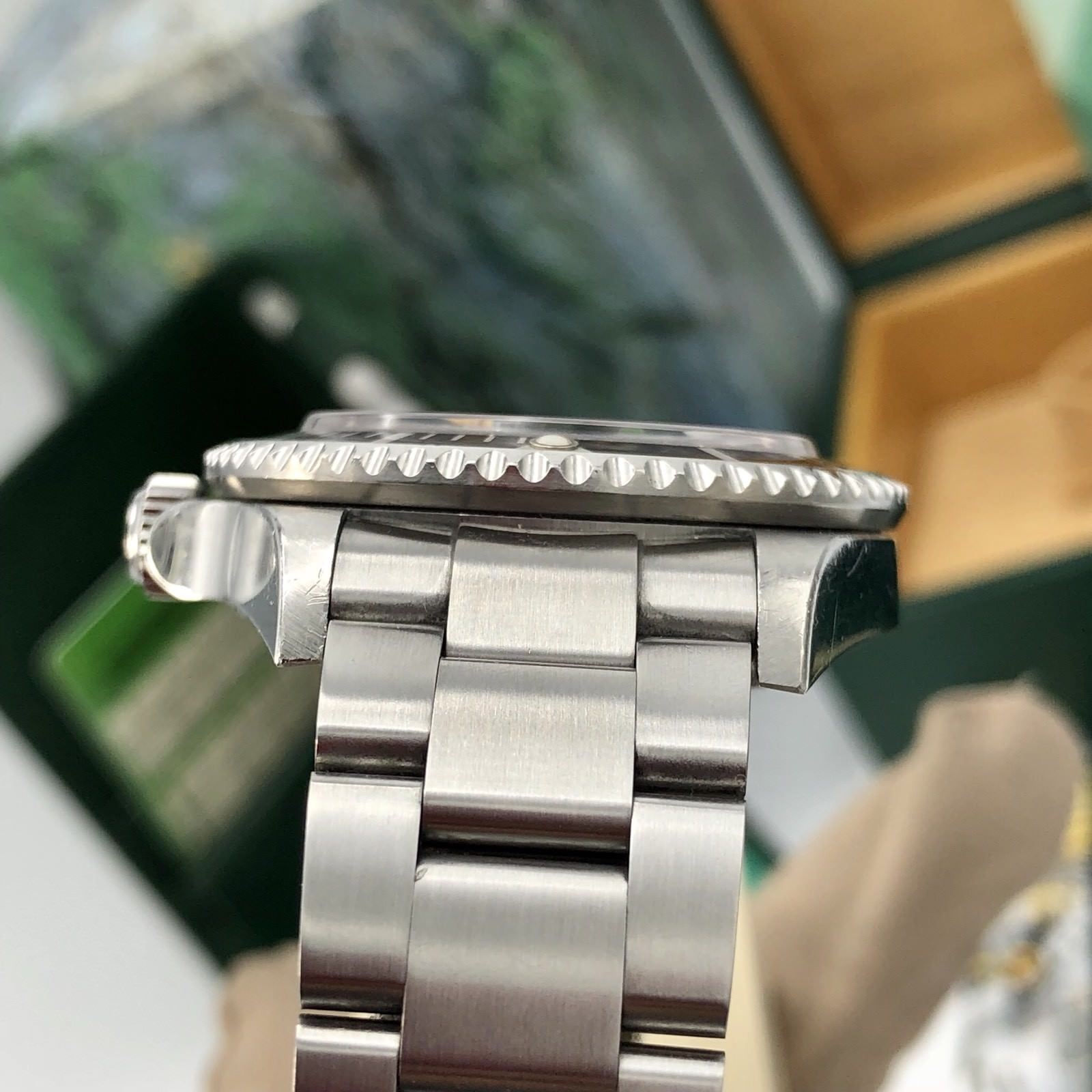 Rolex 16600 Sea Dweller Unpolished Extra Full Set Box & Papers 2004