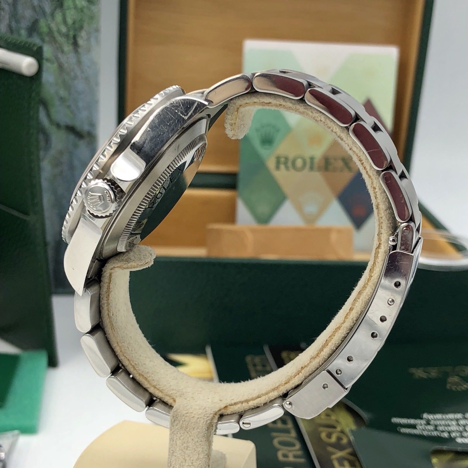 Rolex 16600 Sea Dweller Unpolished Extra Full Set Box & Papers 2004