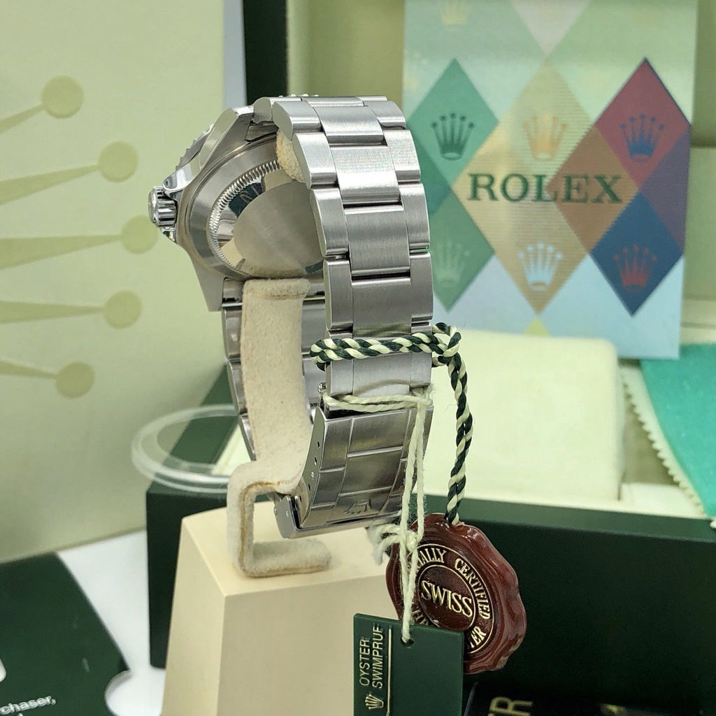 2004 Rolex Submariner 16610LV Anniversary F Kermit Full Set Unpolished Mk1Dial