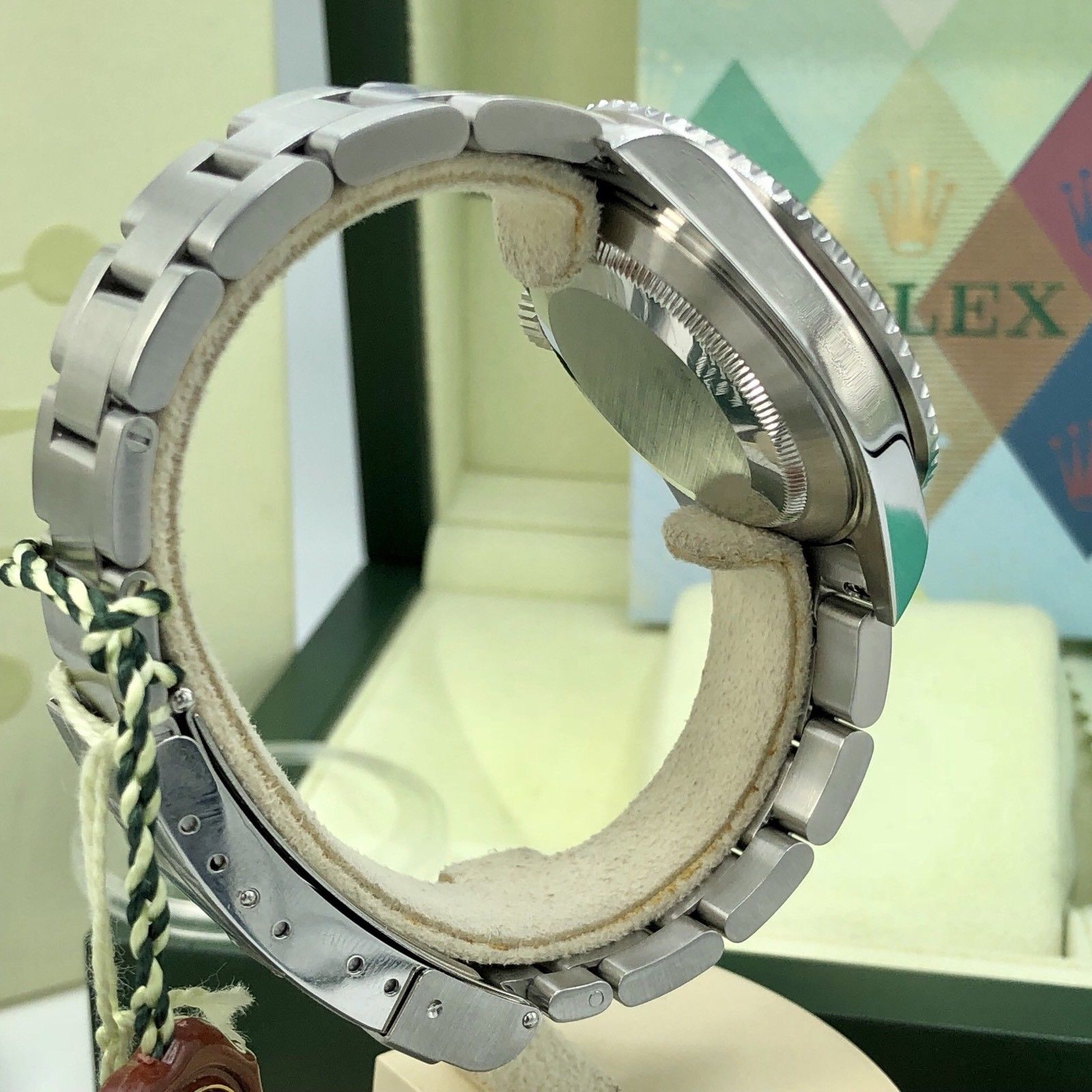 2004 Rolex Submariner 16610LV Anniversary F Kermit Full Set Unpolished Mk1Dial