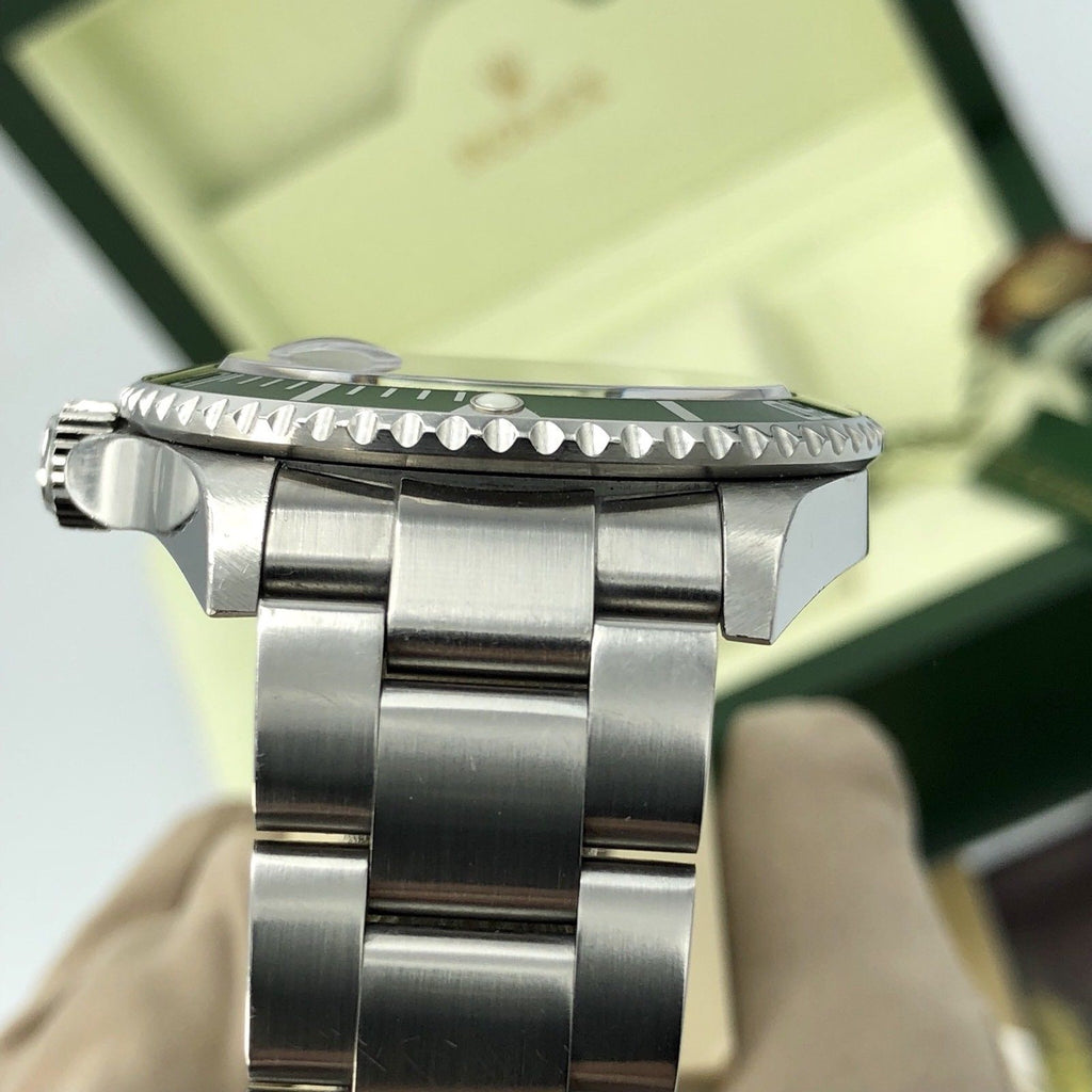 Rolex 16610LV Submariner Anniversary Green Kermit 2006 Z Serial