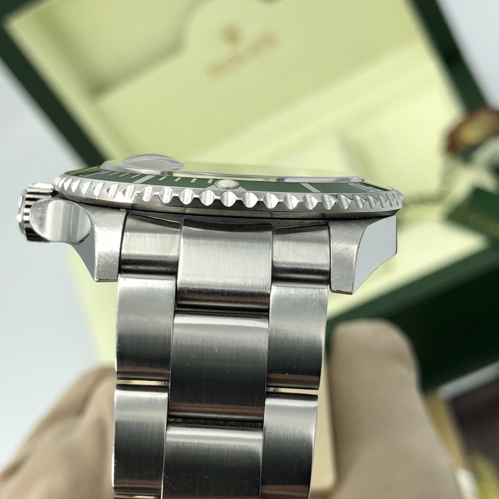Rolex 16610LV Submariner Anniversary Green Kermit 2006 Z Serial