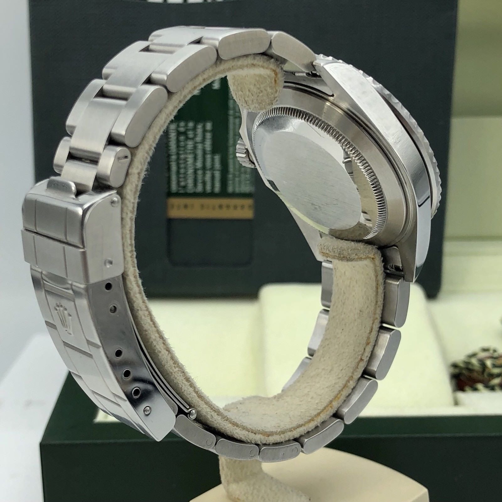 Rolex 16610LV Submariner Anniversary Green Kermit Full Set Card 2010 V Serial