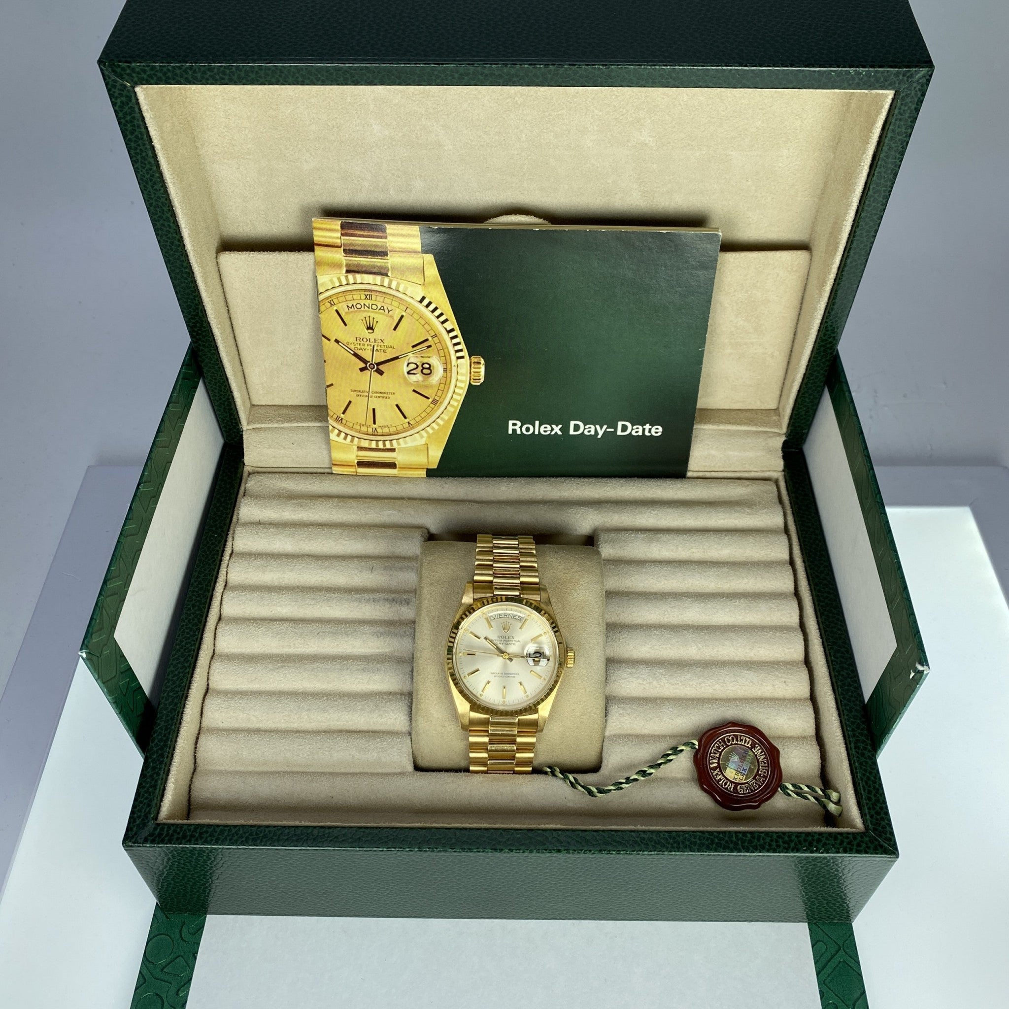 Rolex Day-Date 18038  President Mint condition with Box & Booklets