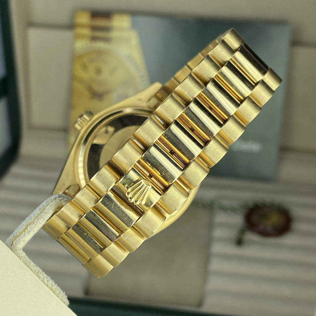 Rolex Day-Date 18038  President Mint condition with Box & Booklets