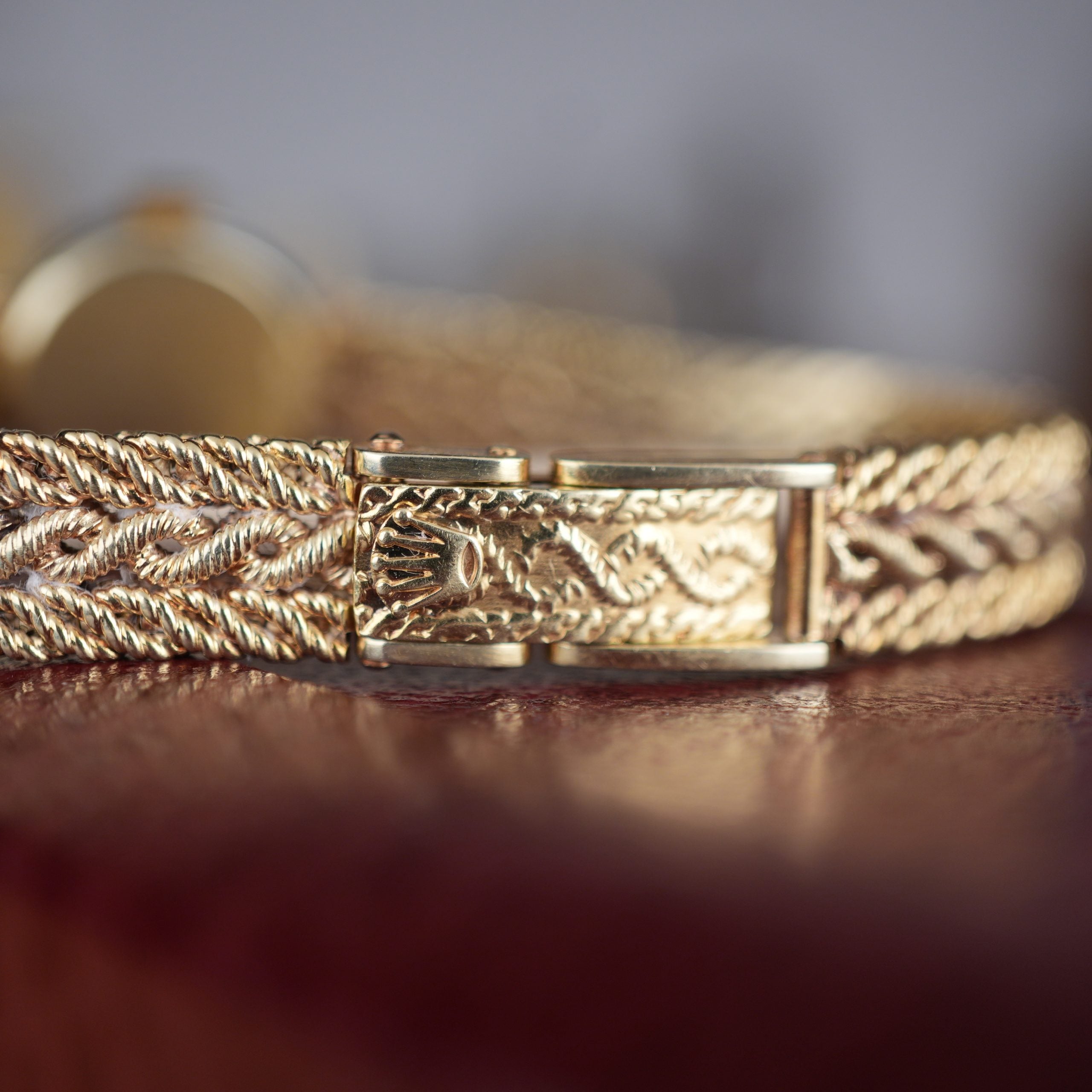 Rolex Ladies 8427 Cocktail Watch Solid Gold Factory Diamond Elegant and Rare