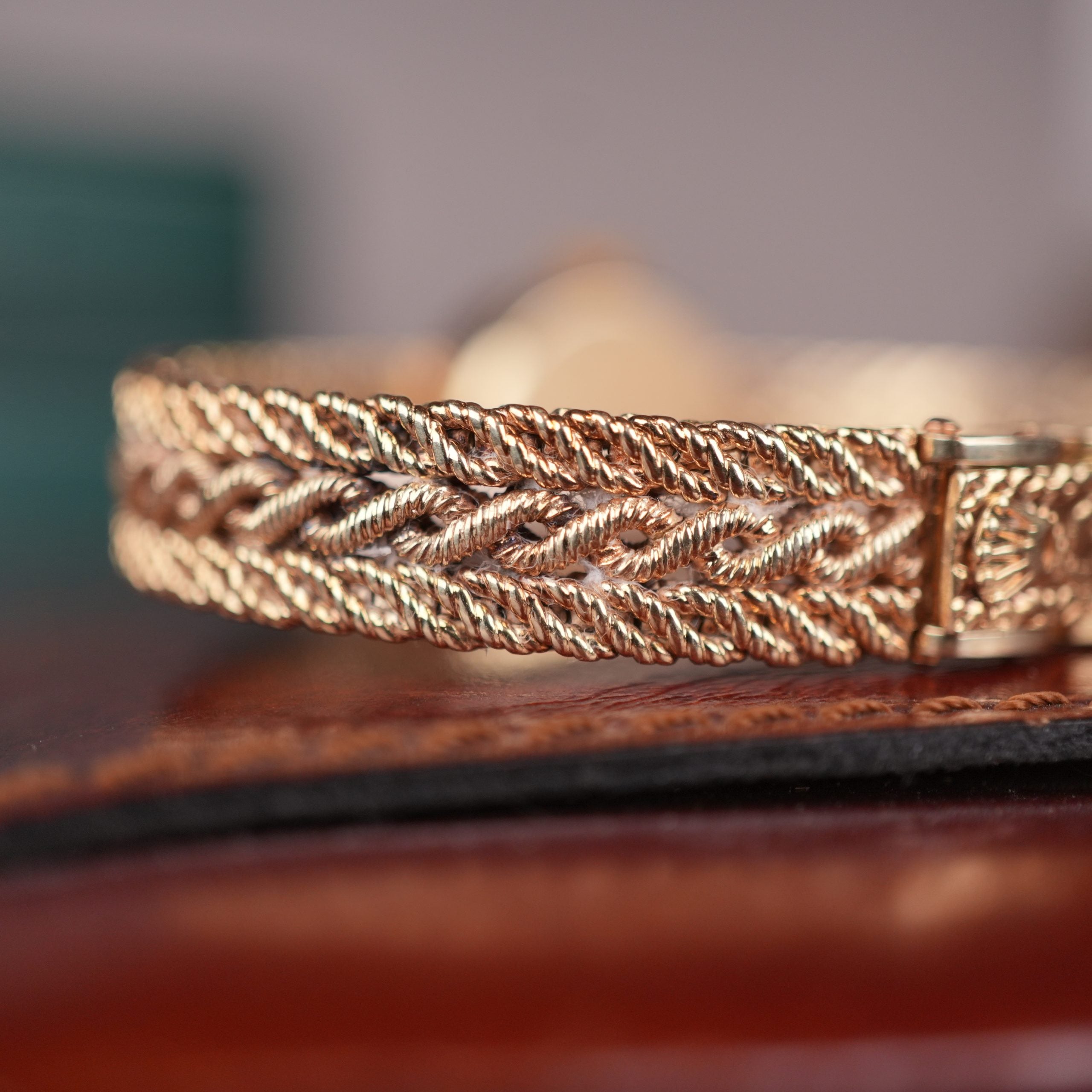 Rolex Ladies 8427 Cocktail Watch Solid Gold Factory Diamond Elegant and Rare