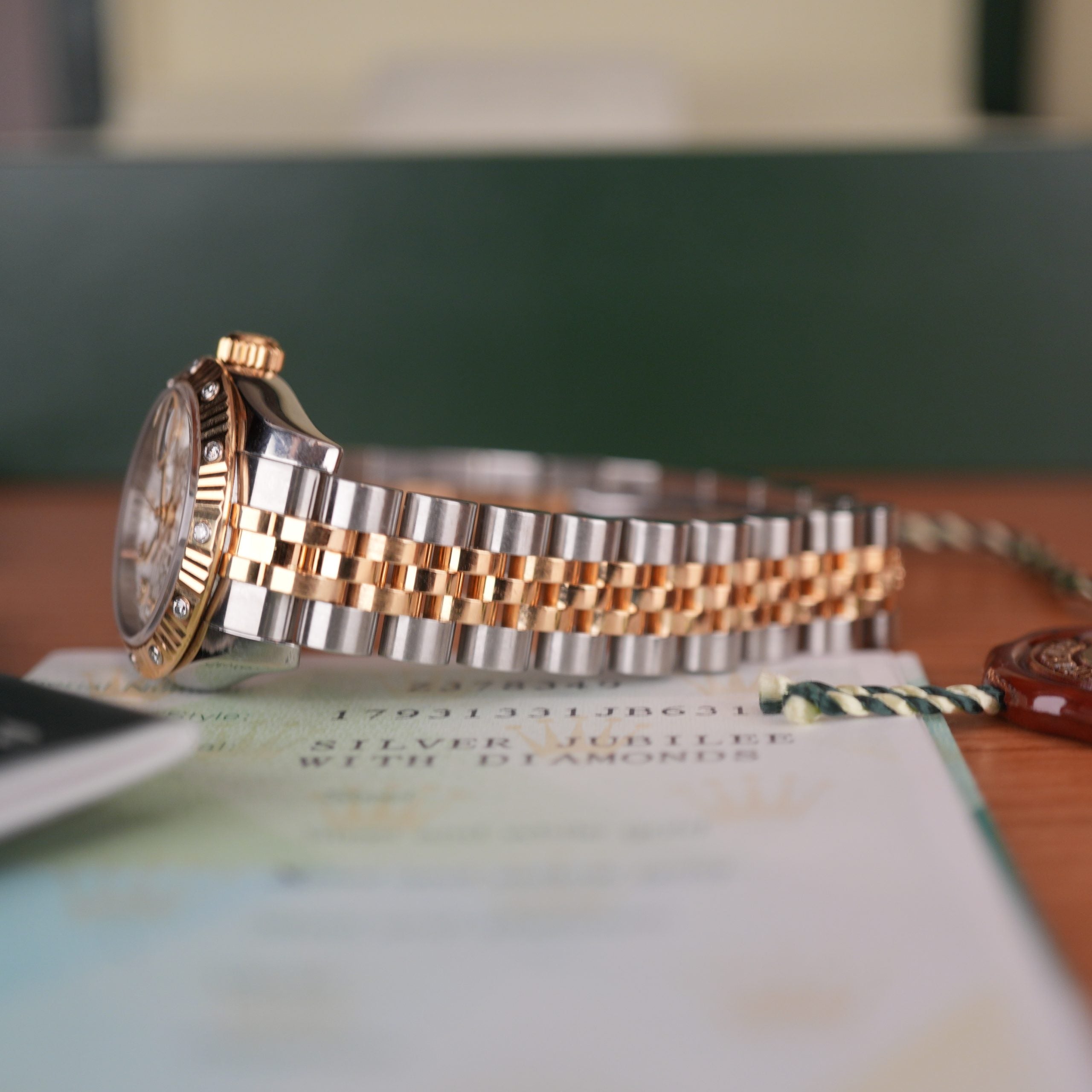 Rolex Lady-Datejust 179313 Two-Tone 18k Gold and Steel Factory Diamond Dial & Bezel Full Set