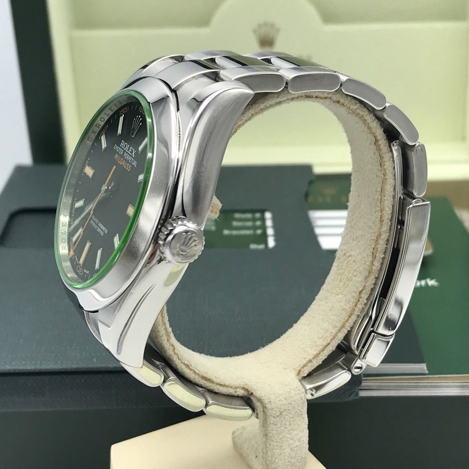 Rolex Oyster Perpetual Milgauss 116400V Green Box and papers Full Set Mint