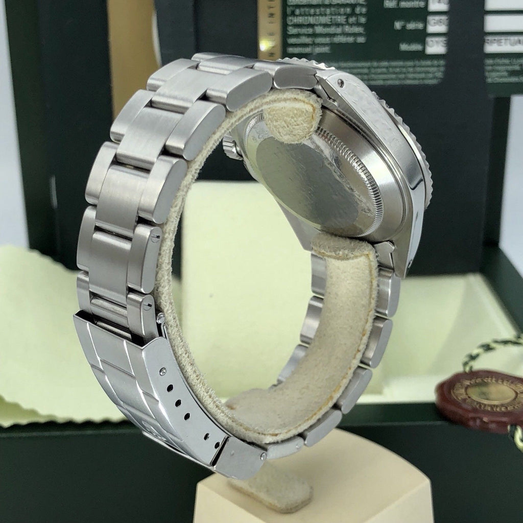 2011 Rolex Submariner 14060 No date Engraving box Card Full Set papers