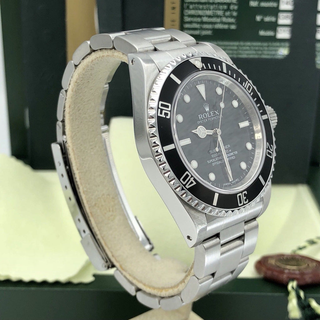 2011 Rolex Submariner 14060 No date Engraving box Card Full Set papers