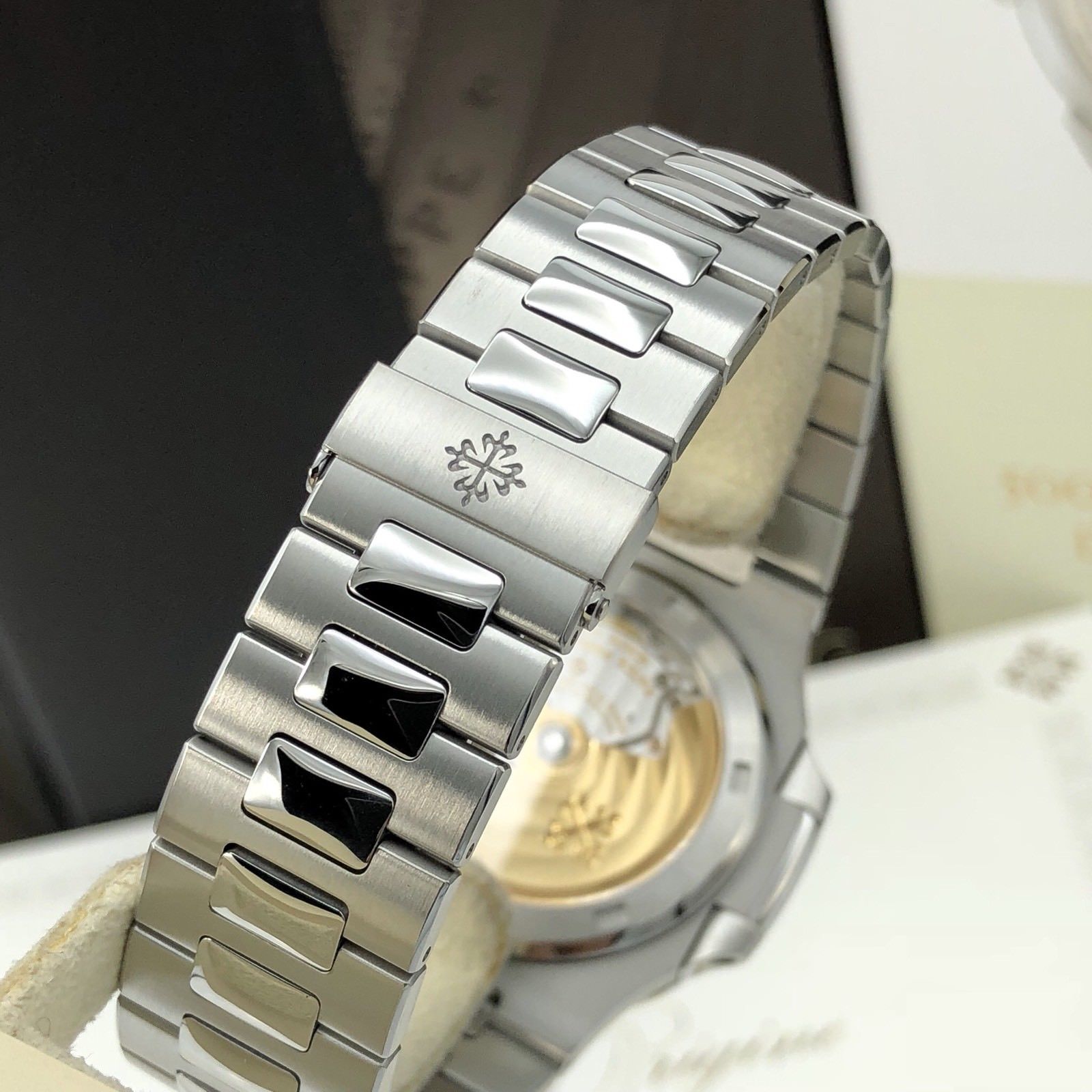 Unworn Patek Philippe Nautilus 5711 / 1A-010 blue Box and Papers 2018