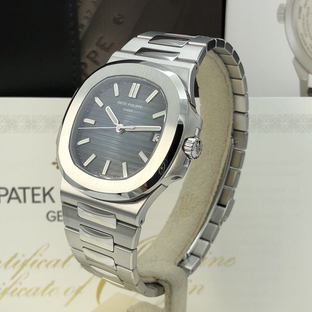 Unworn Patek Philippe Nautilus 5711 / 1A-010 blue Box and Papers 2018