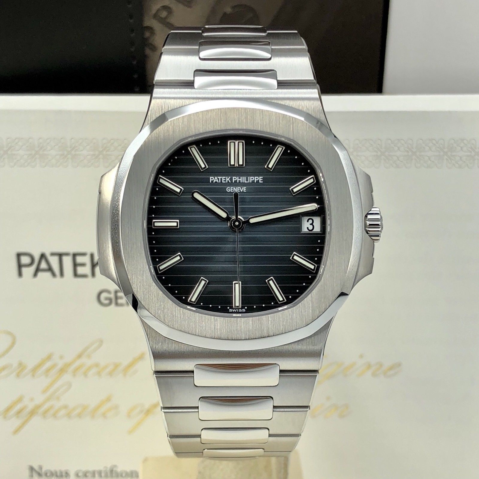 Unworn Patek Philippe Nautilus 5711 / 1A-010 blue Box and Papers 2018