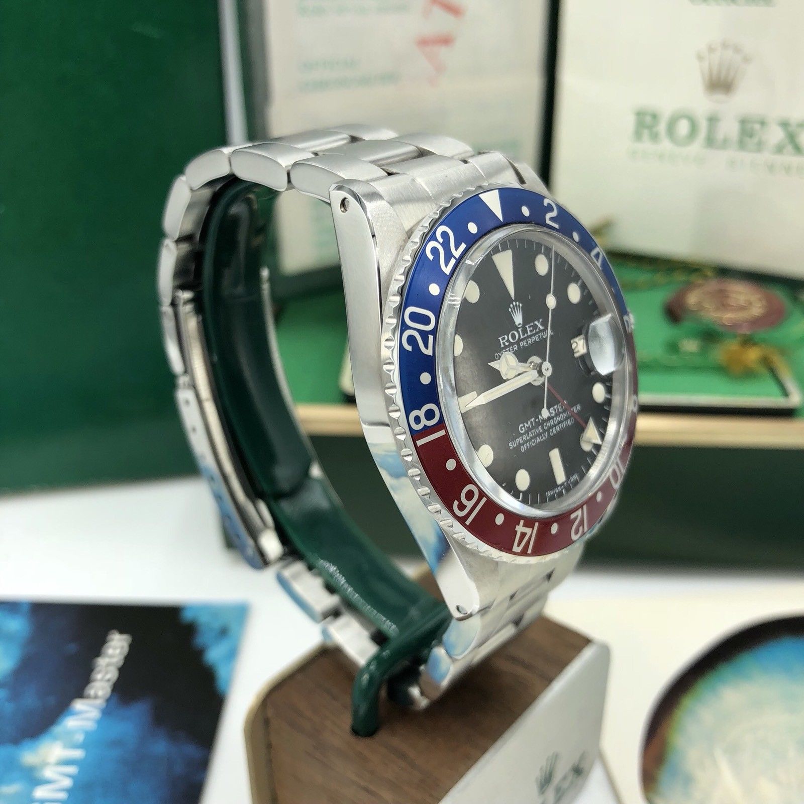 Vintage Rolex GMT Master 1675 Last Generation Full Set Punch Papers Box 1979