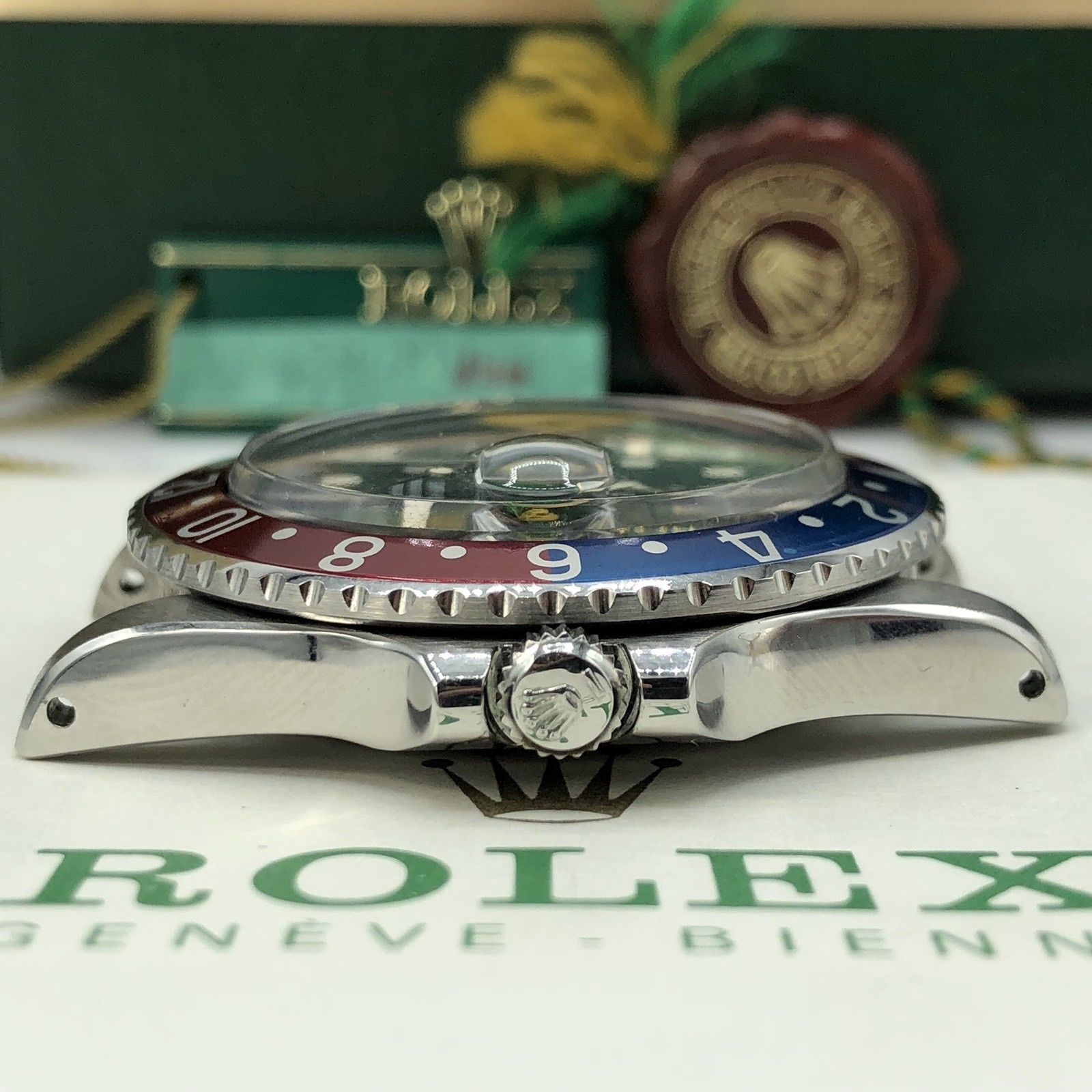 Vintage Rolex GMT Master 1675 Last Generation Full Set Punch Papers Box 1979