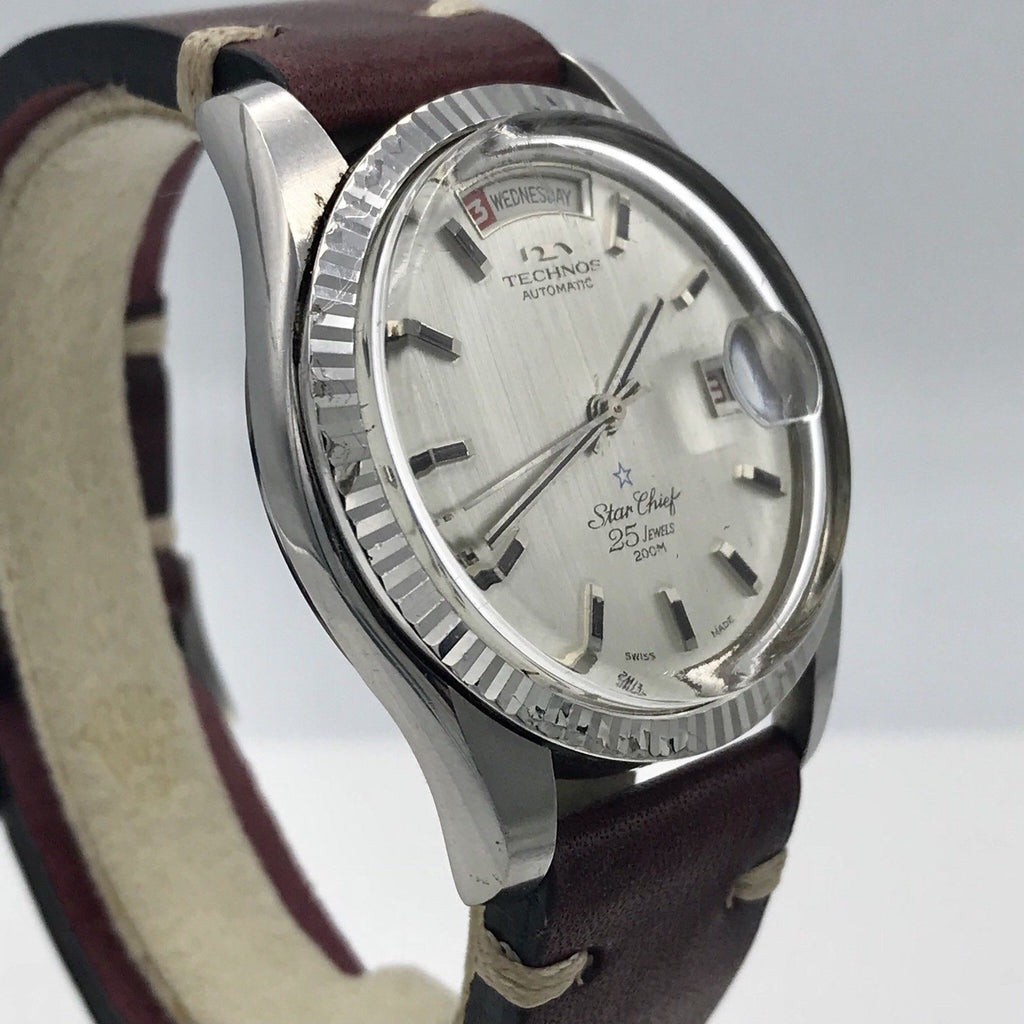 Vintage Technos Star Chief Day Date Diver Automatic unique watch red date