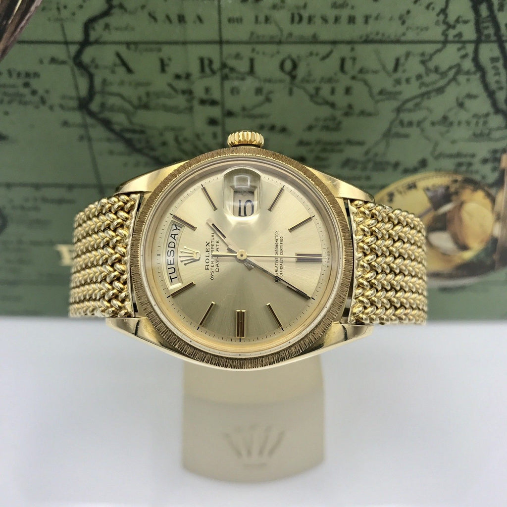 Vintage Rolex Day Date 1807 Solid 18k Gold Factory Dial Unique 18k Bracelet