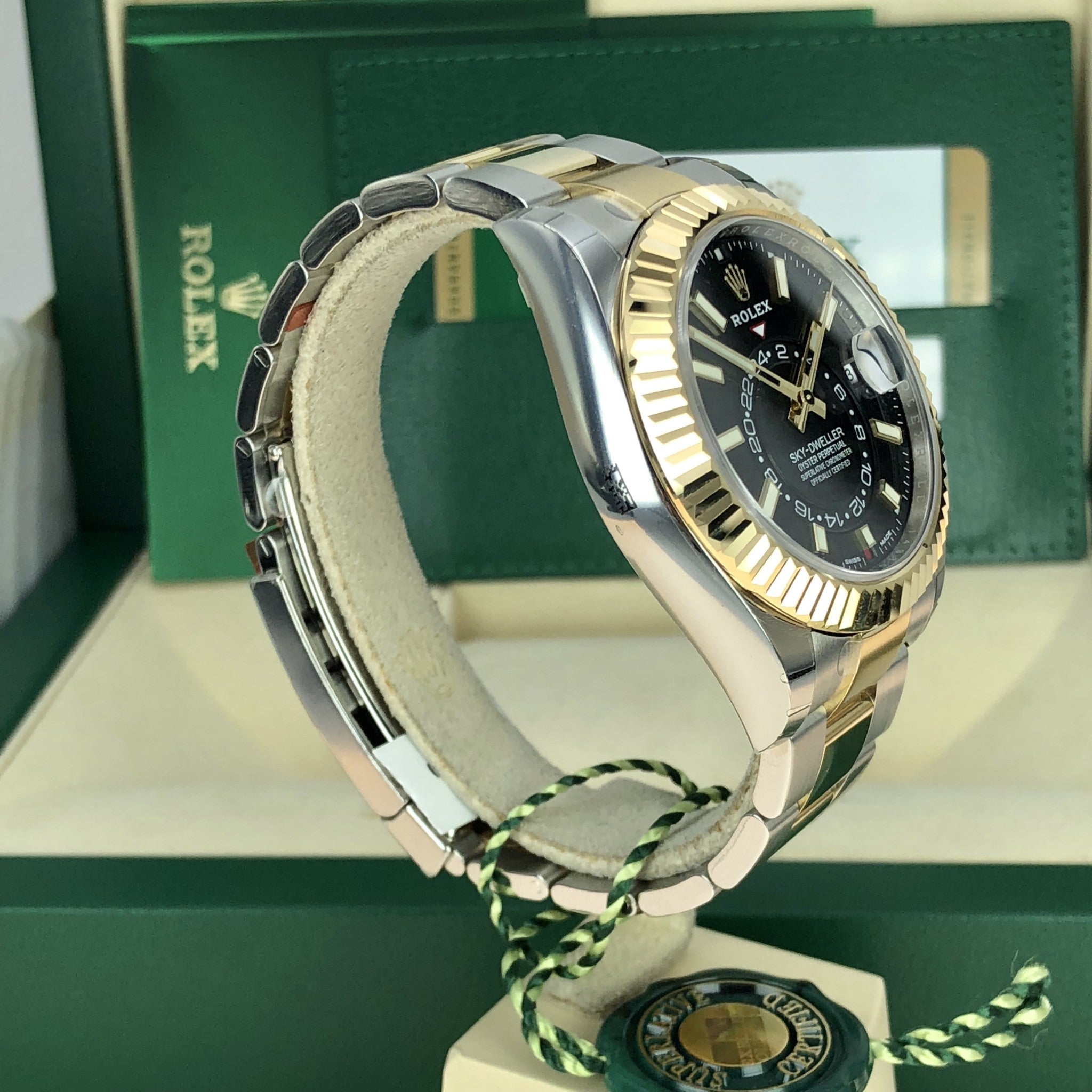 2018 Rolex Sky-Dweller 326933 Two-Tone Black Dial 42mm Unworn box and card